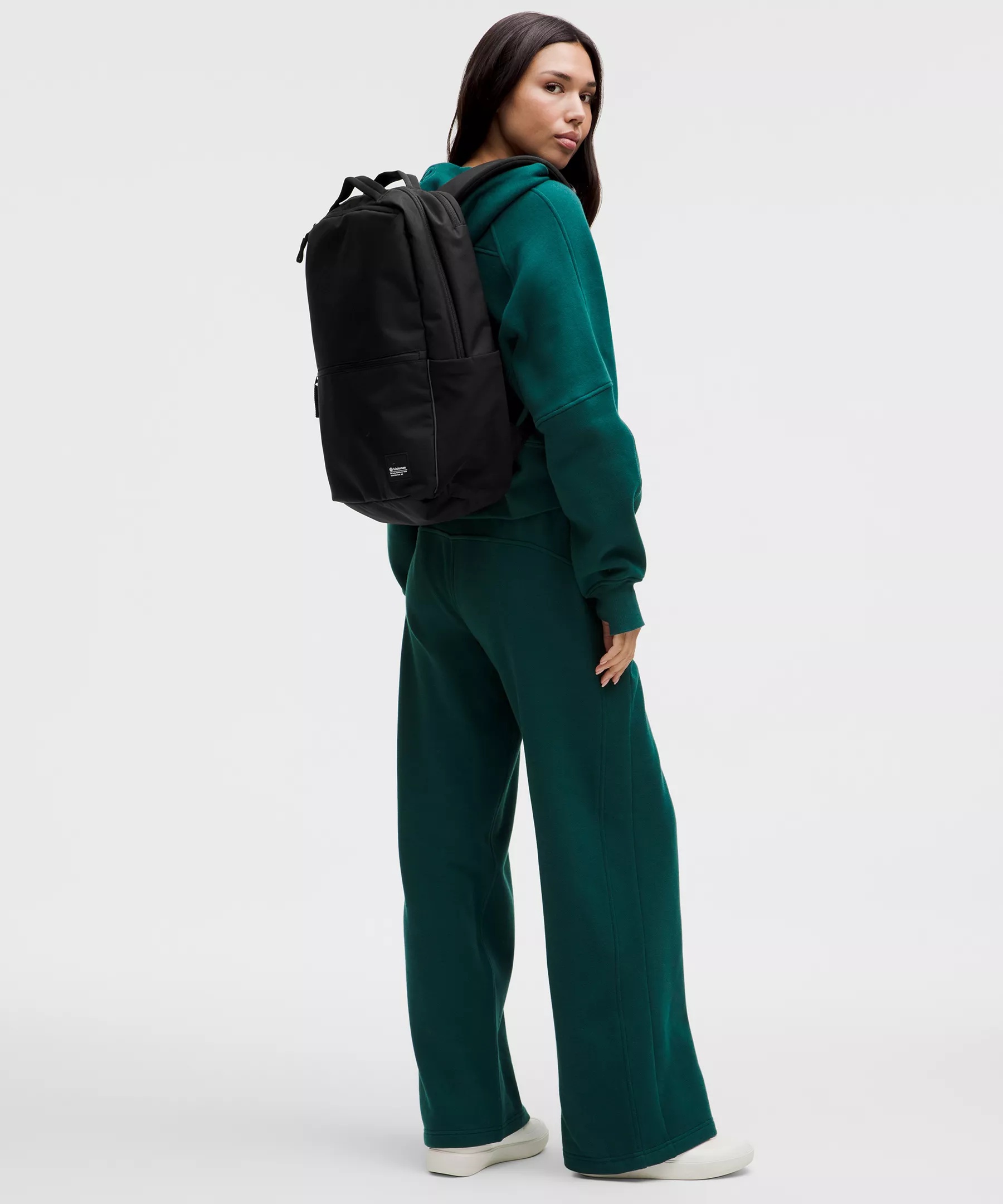 Double-Zip Backpack 22L - 6
