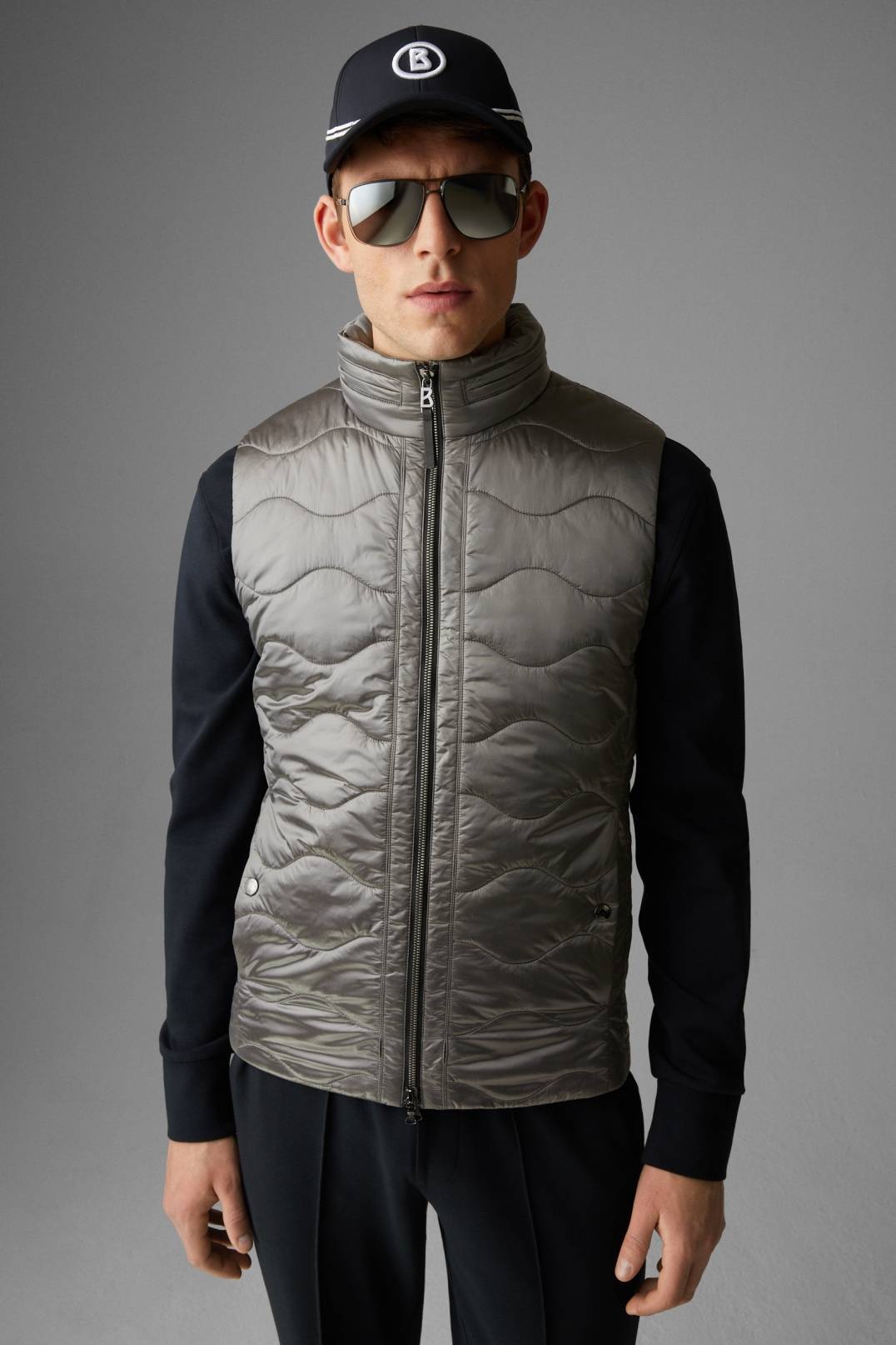 WILTON QUILTED WAISTCOAT IN GRAY - 2