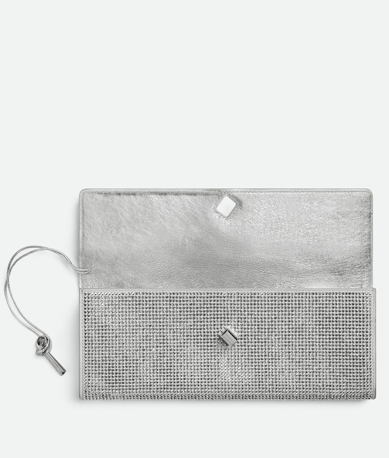 Bottega Veneta Andiamo Clutch outlook