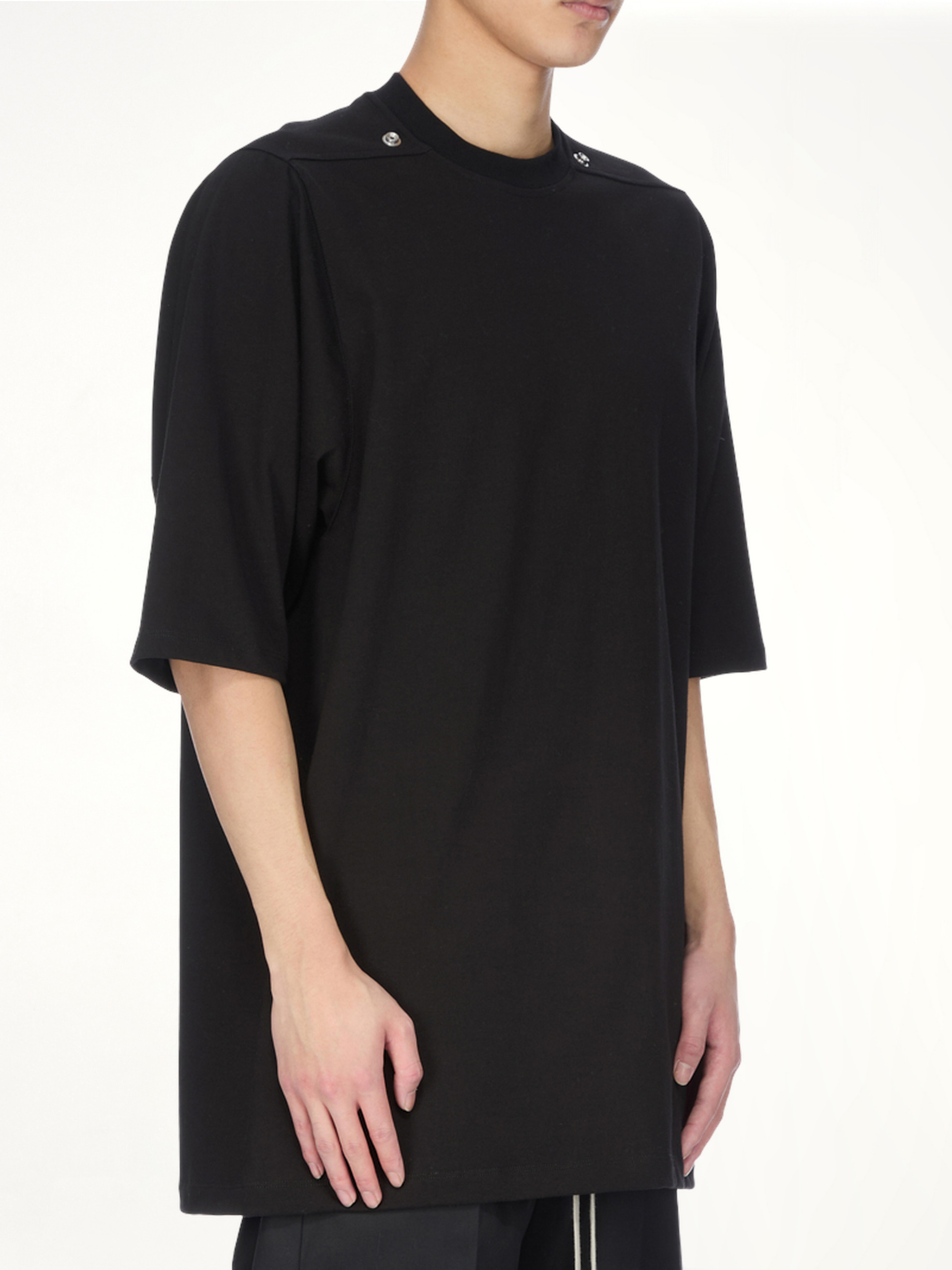 Jumbo SS Rivet T-Shirt in Black - 3