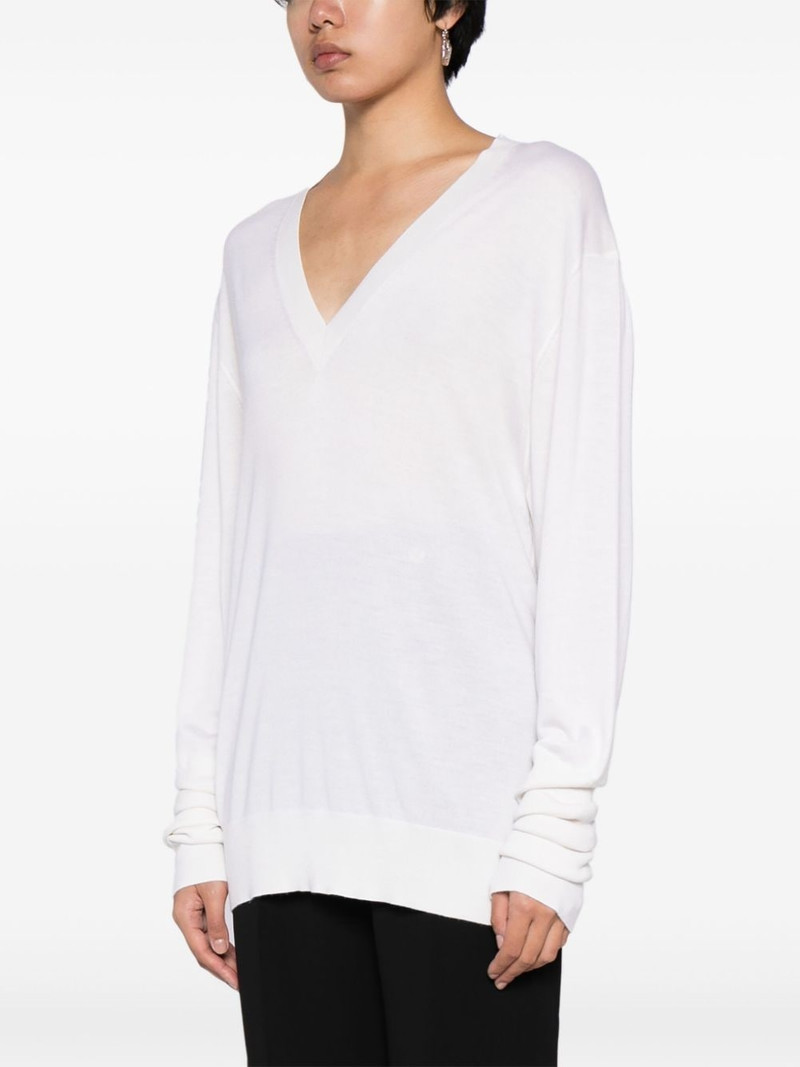 V-neck fine-knit jumper 3