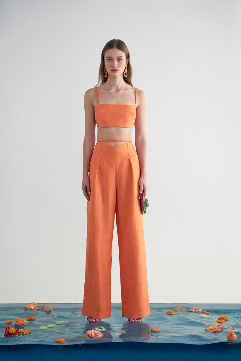 CULT GAIA TEREZA TOP outlook