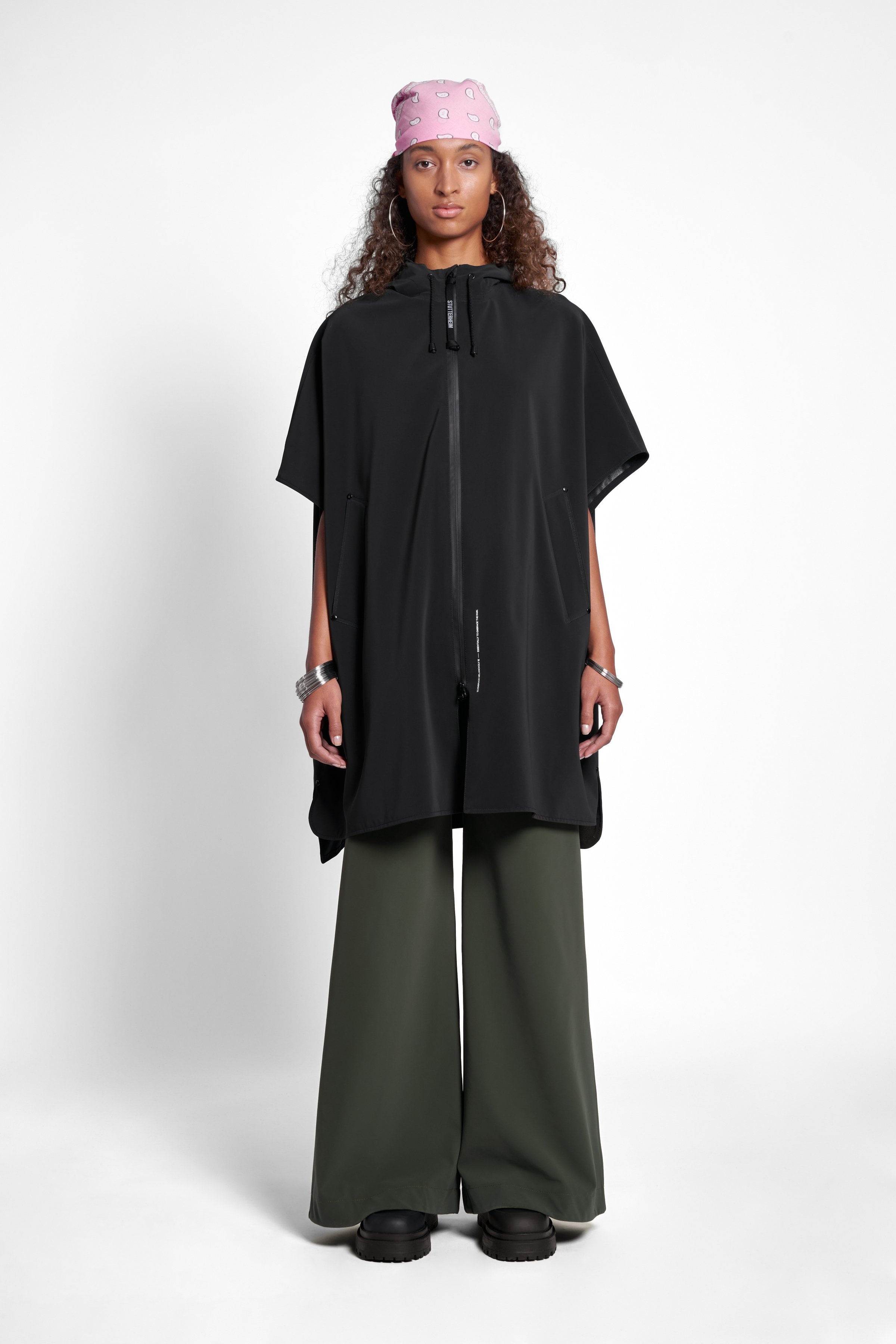 Lomma Matte Poncho Black - 2