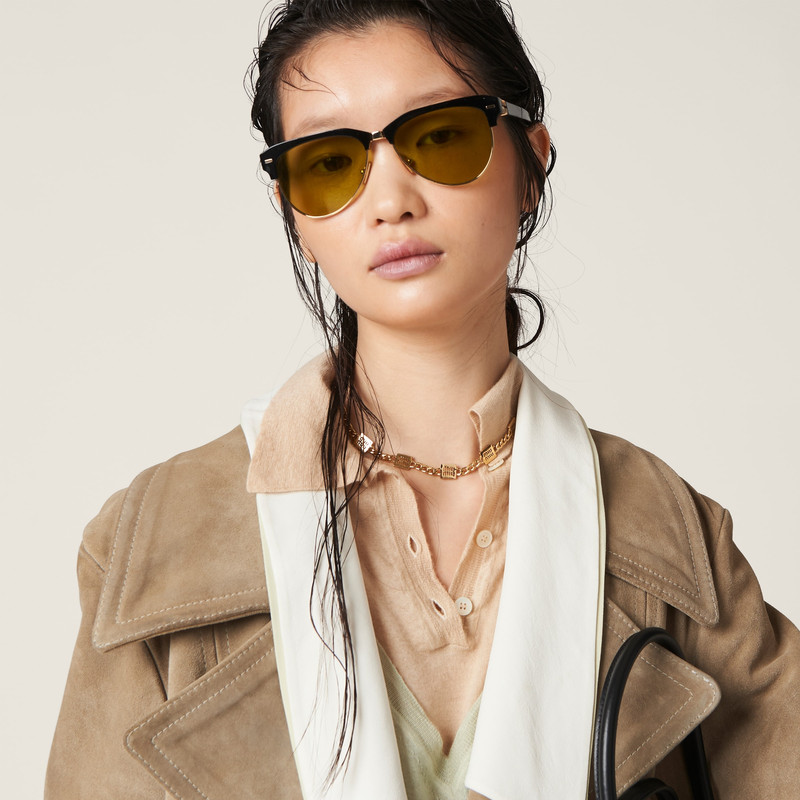 Miu Miu Metal necklace outlook