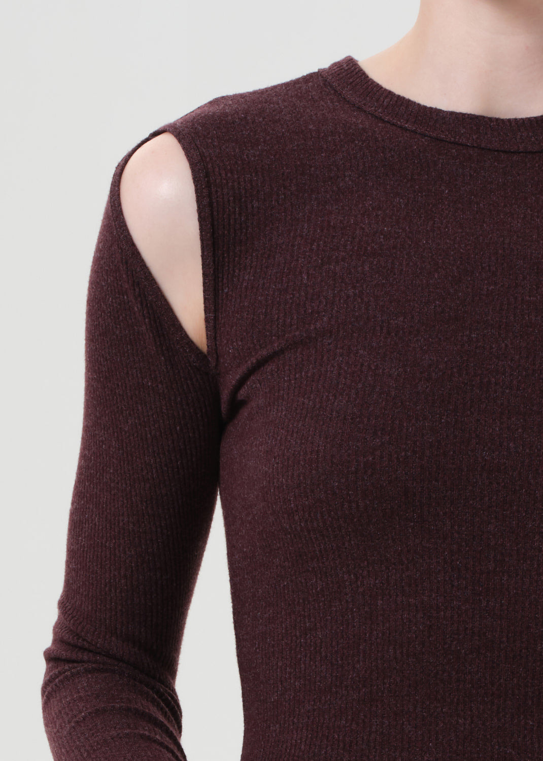 PIERCE LONG SLEEVE TEE IN RAISIN - 5