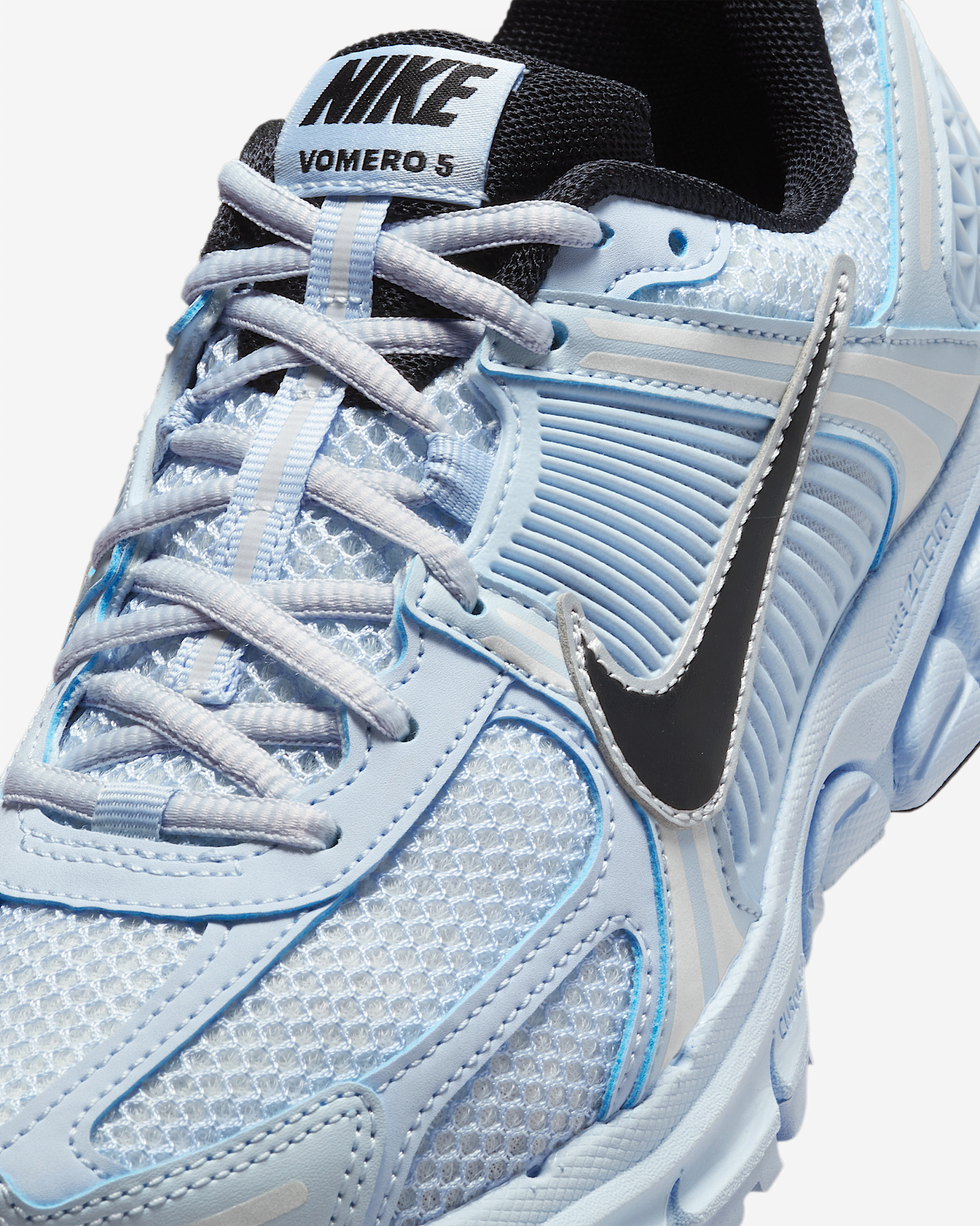 Nike Zoom Vomero 5 Women's Shoes - 7