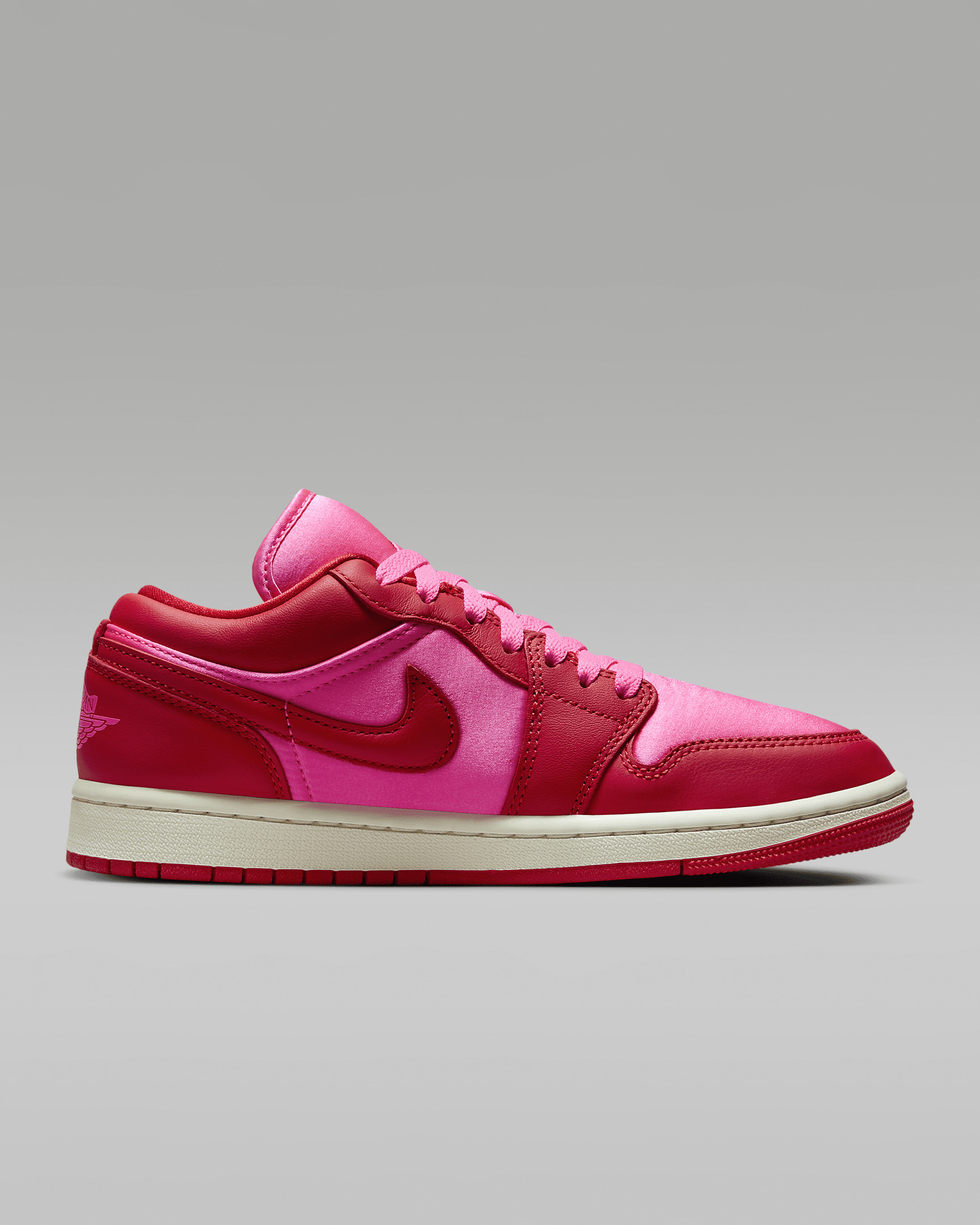 Air Jordan 1 Low SE Women's Shoes - 3