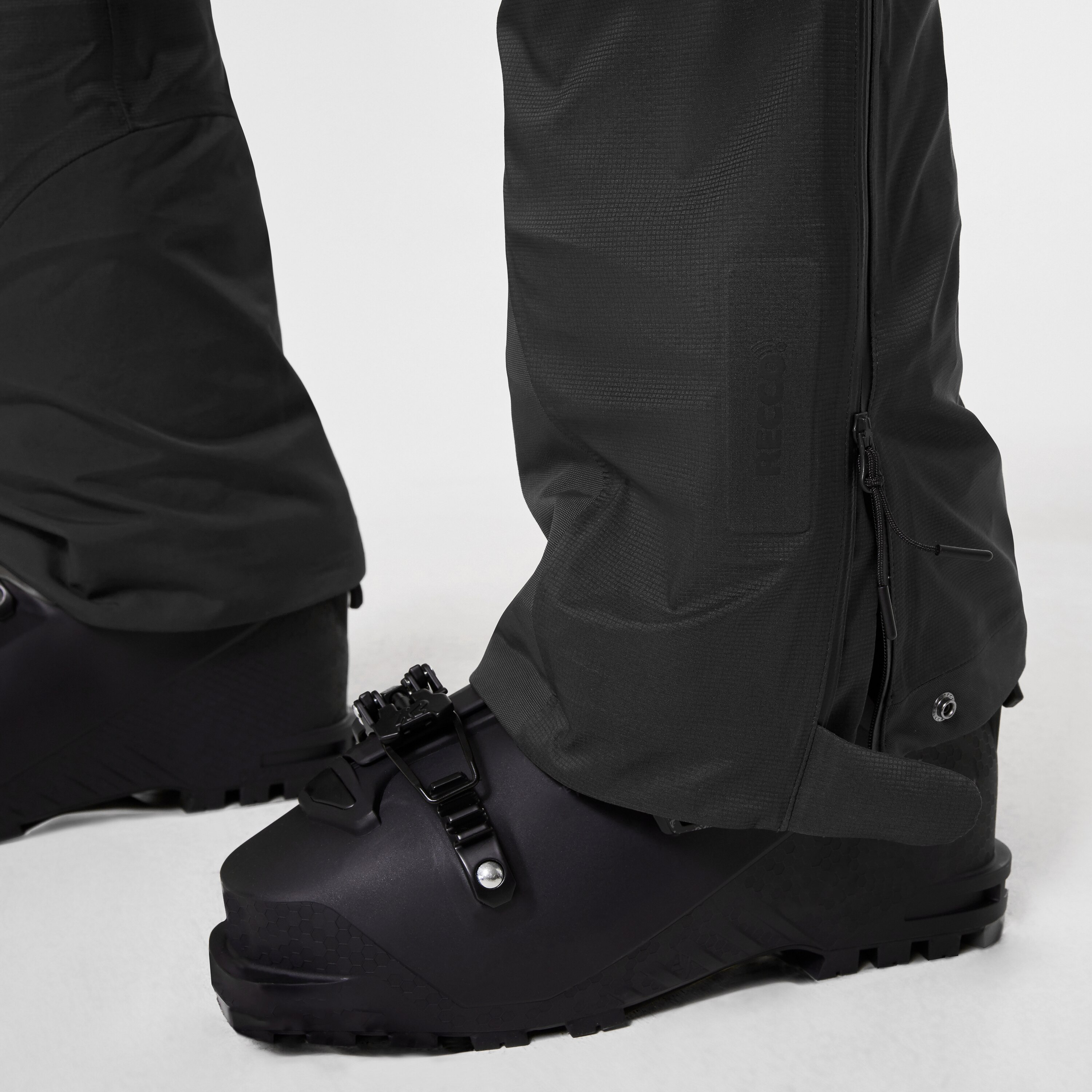 W. Outpost RC Shell Pant - 7