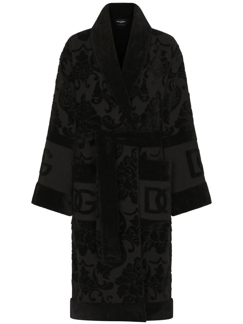 long sleeve bathrobe 1