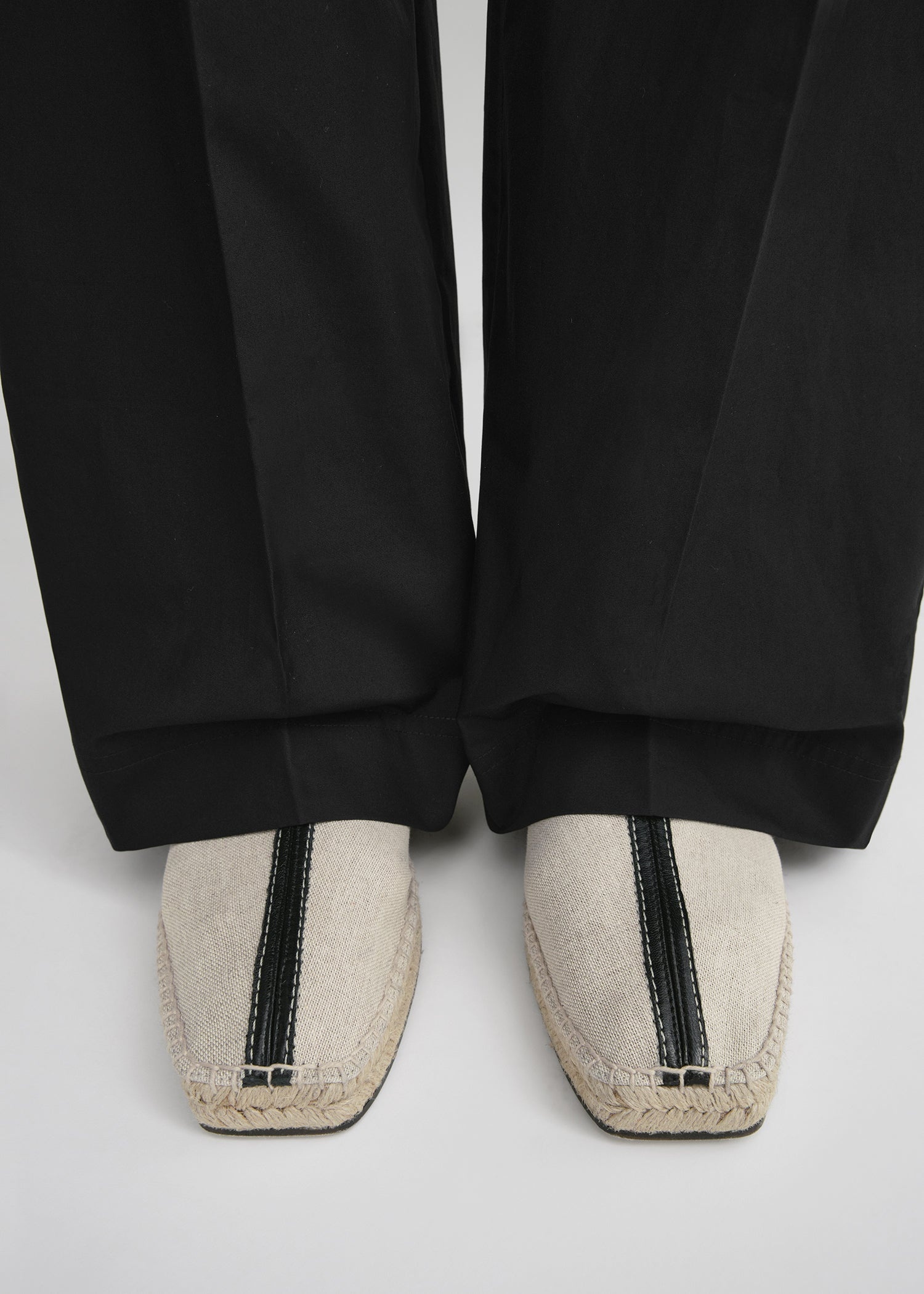 The Espadrille Slipper ecru/black - 2