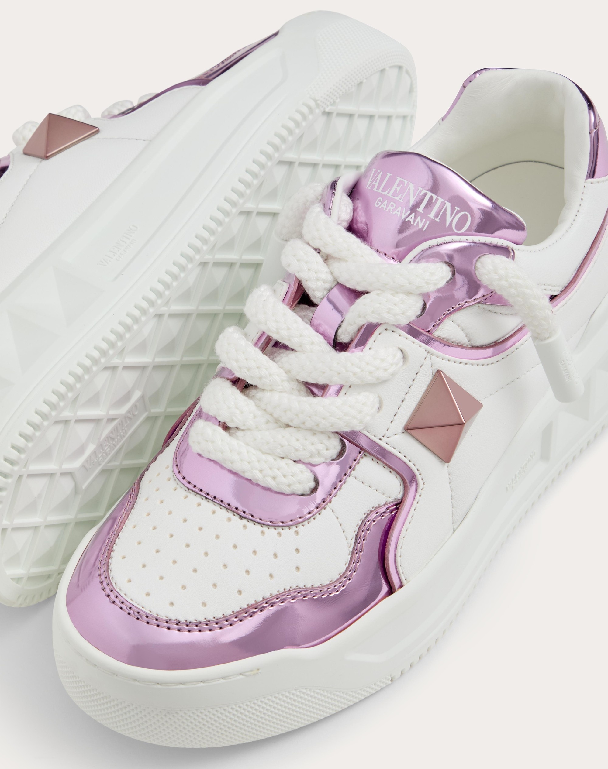 ONE STUD XL SNEAKER IN NAPPA LEATHER WITH MIRROR-EFFECT DETAILS - 4