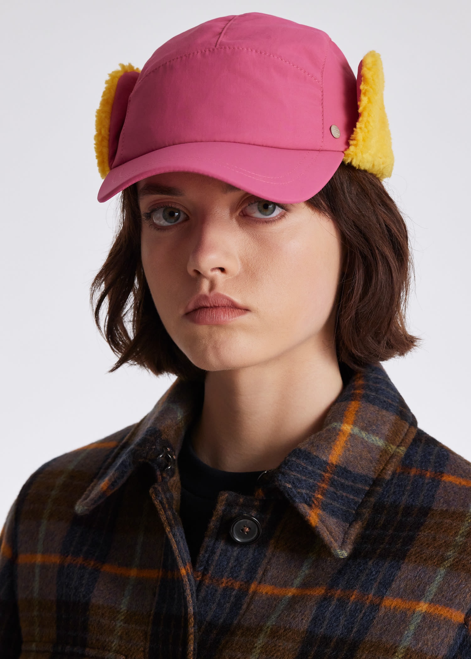 Pink Cap With Faux Shearling Trim - 7