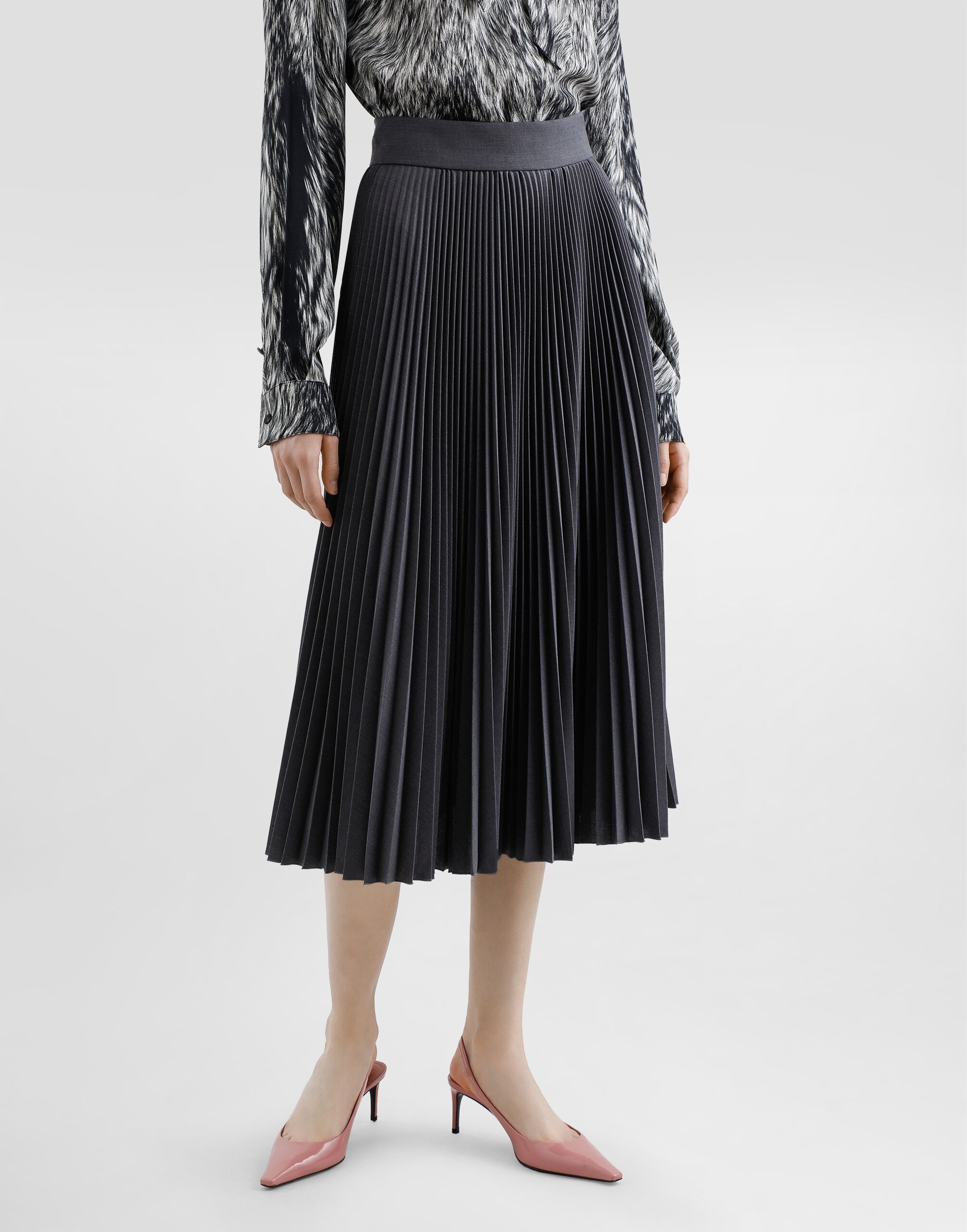 Pleated woolen calf-length circle skirt - 4