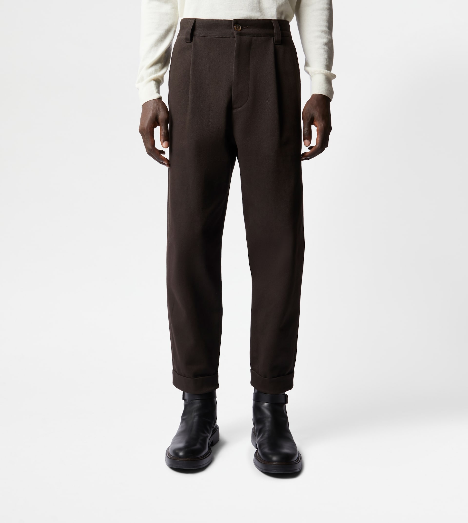 PANTS WITH DARTS - BROWN - 6