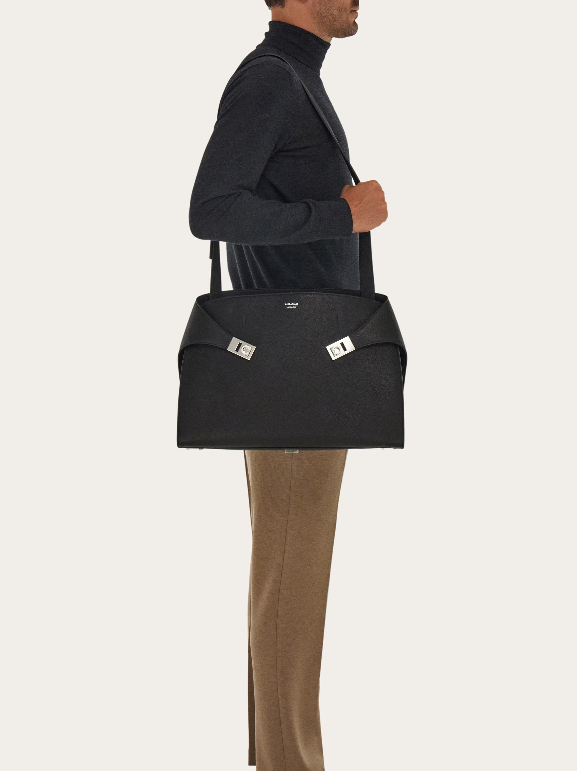 Hug shoulder bag - 3