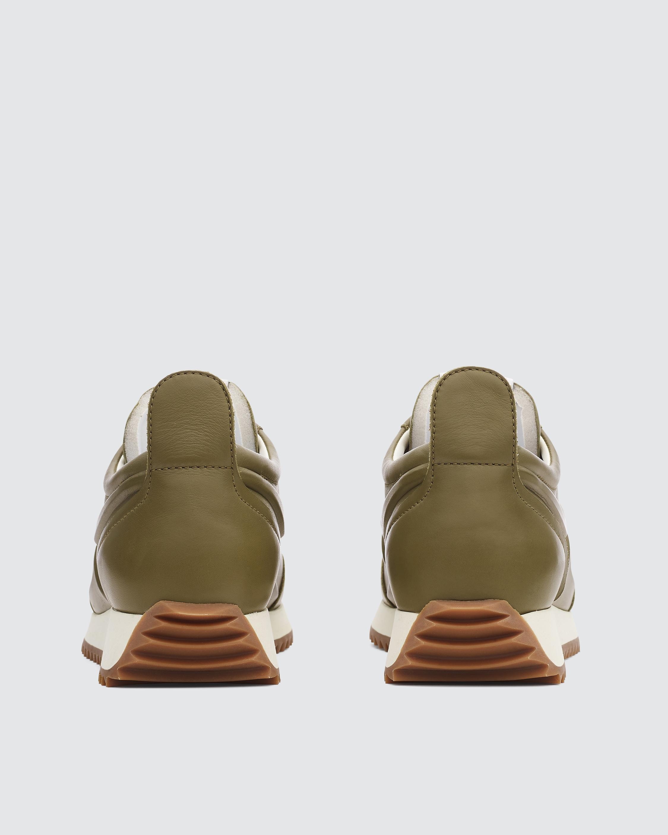Retro Runner - Leather
Low Top Sneaker - 3