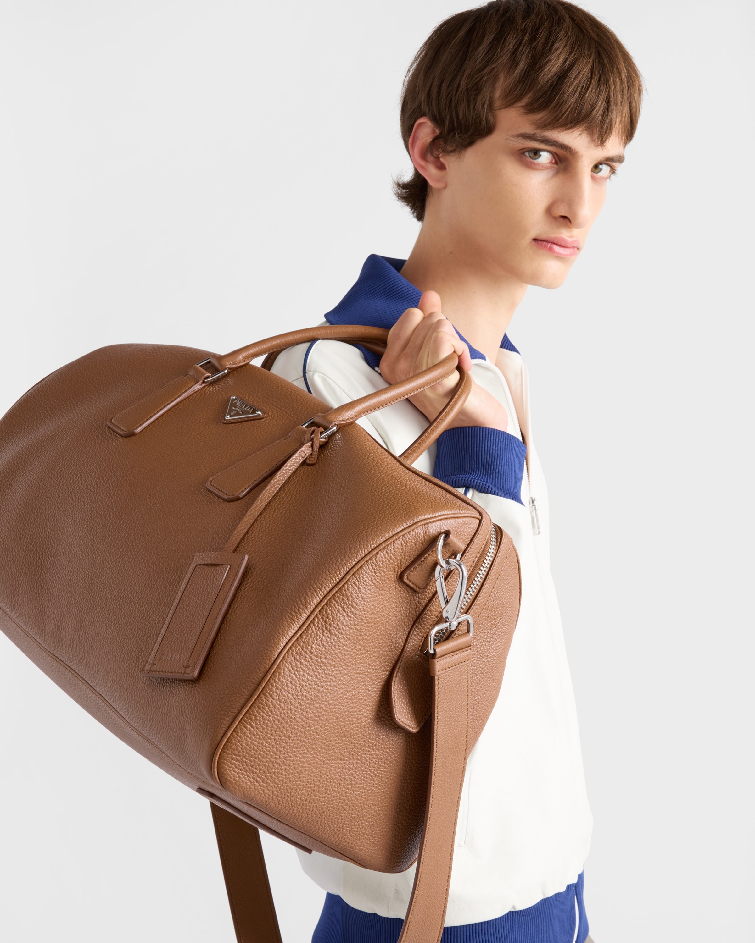 Leather duffel bag - 8