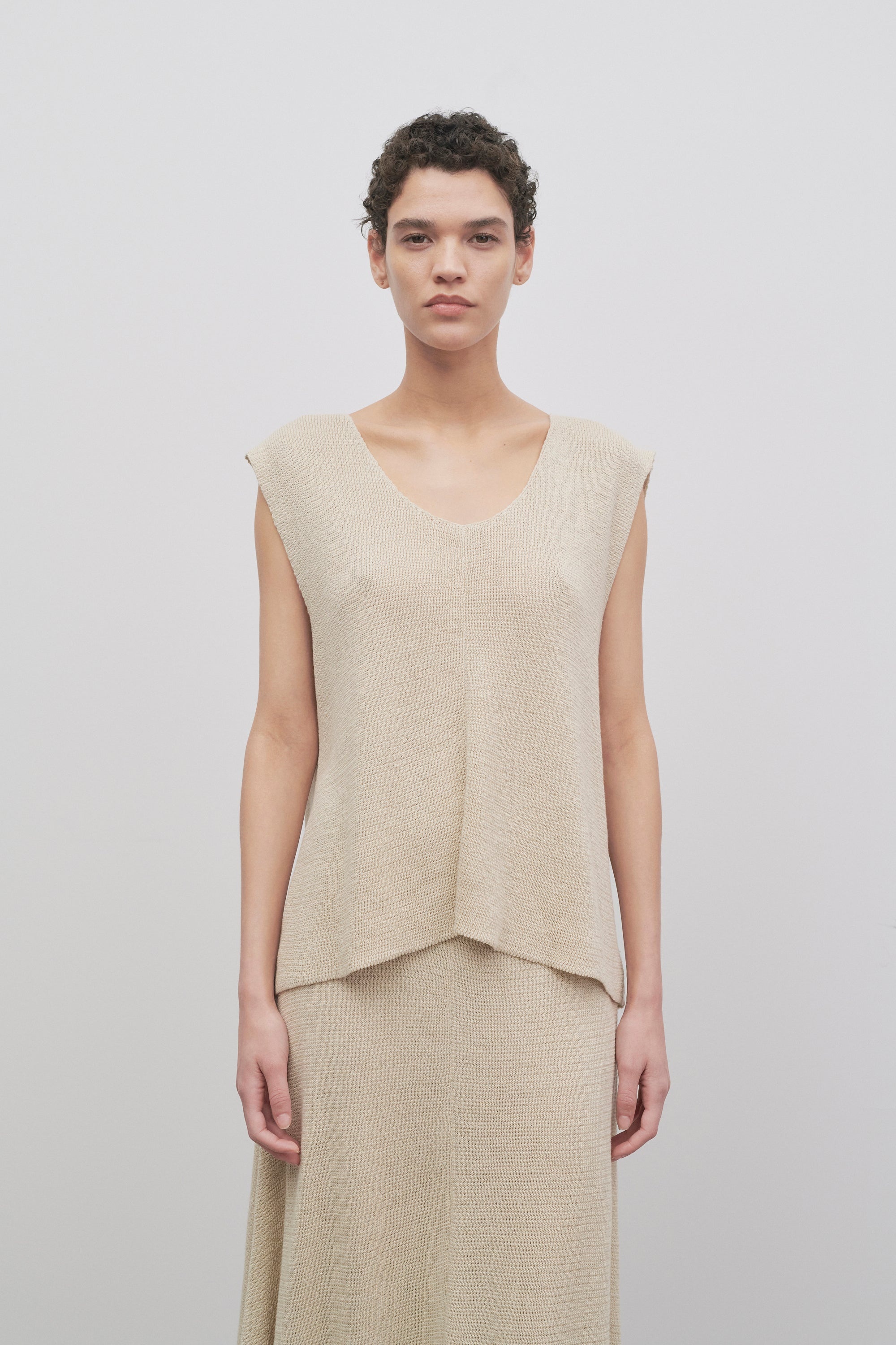 Fira Top in Linen - 3