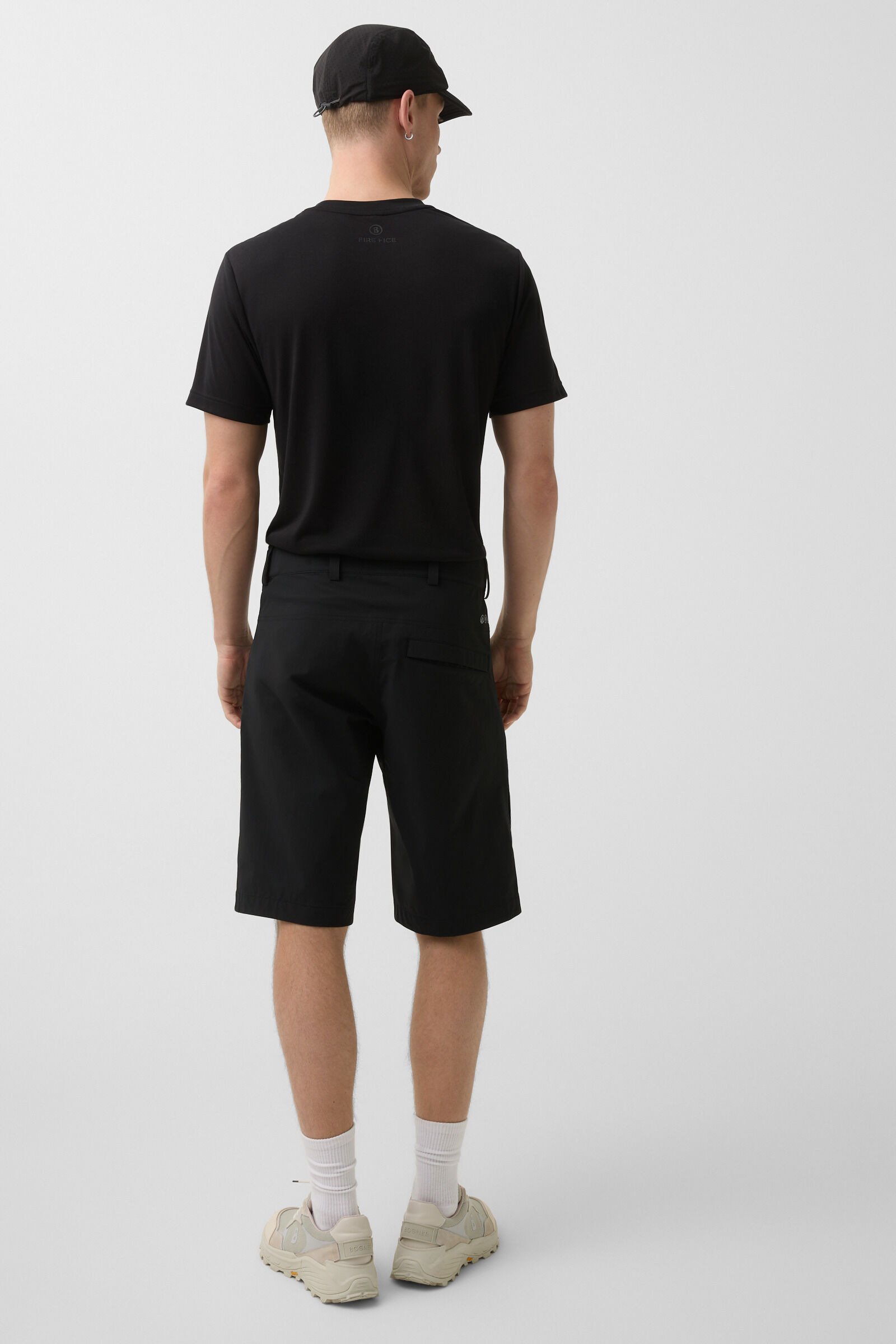 Cewan functional shorts in Black - 3