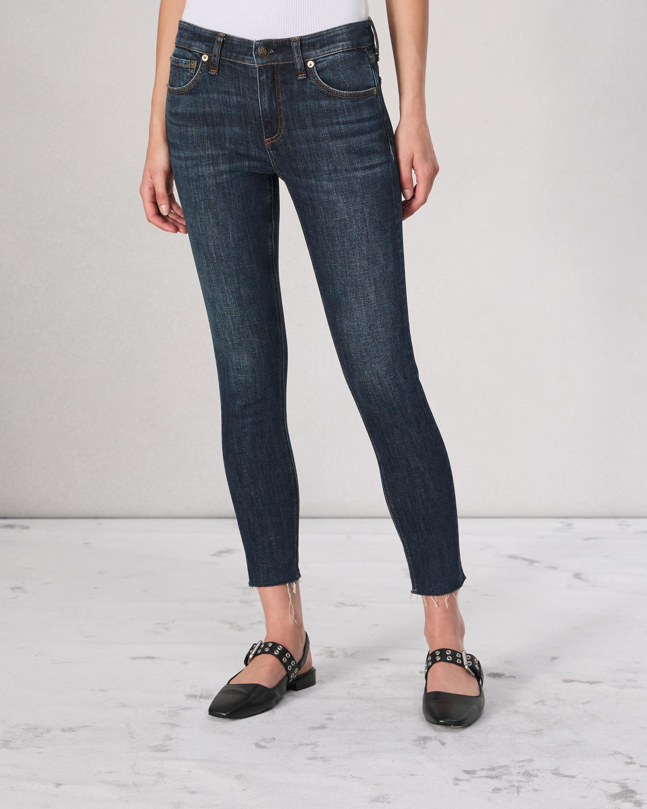 Cate Skinny Jean
Featherweight Denim - 3