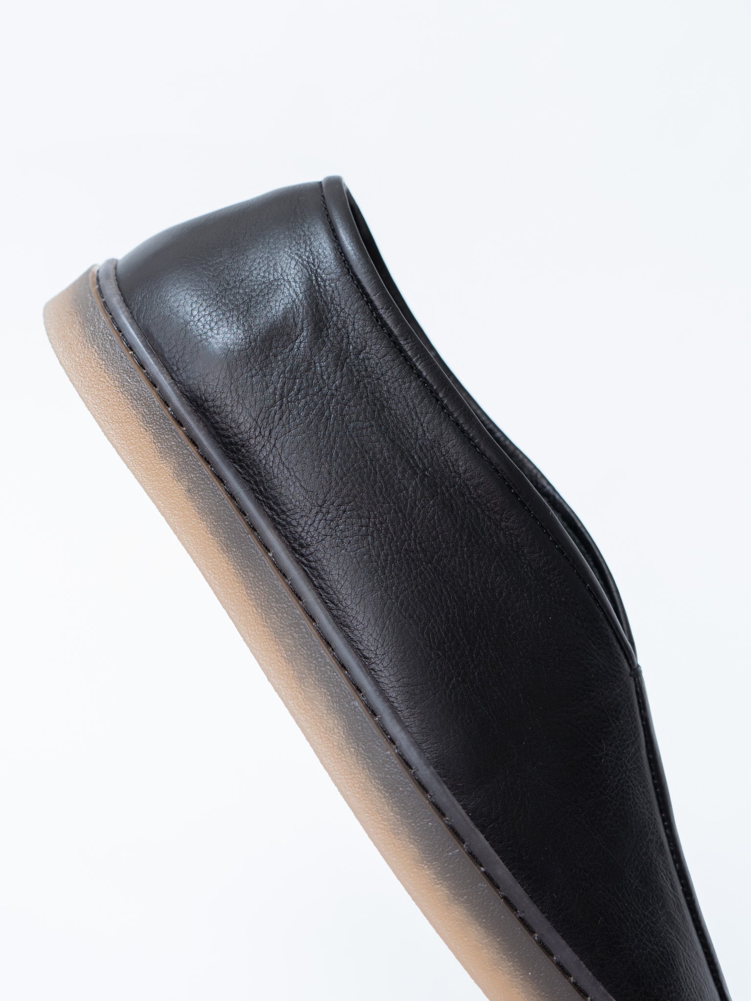 Linoleum Piped Sneakers - Black - 7