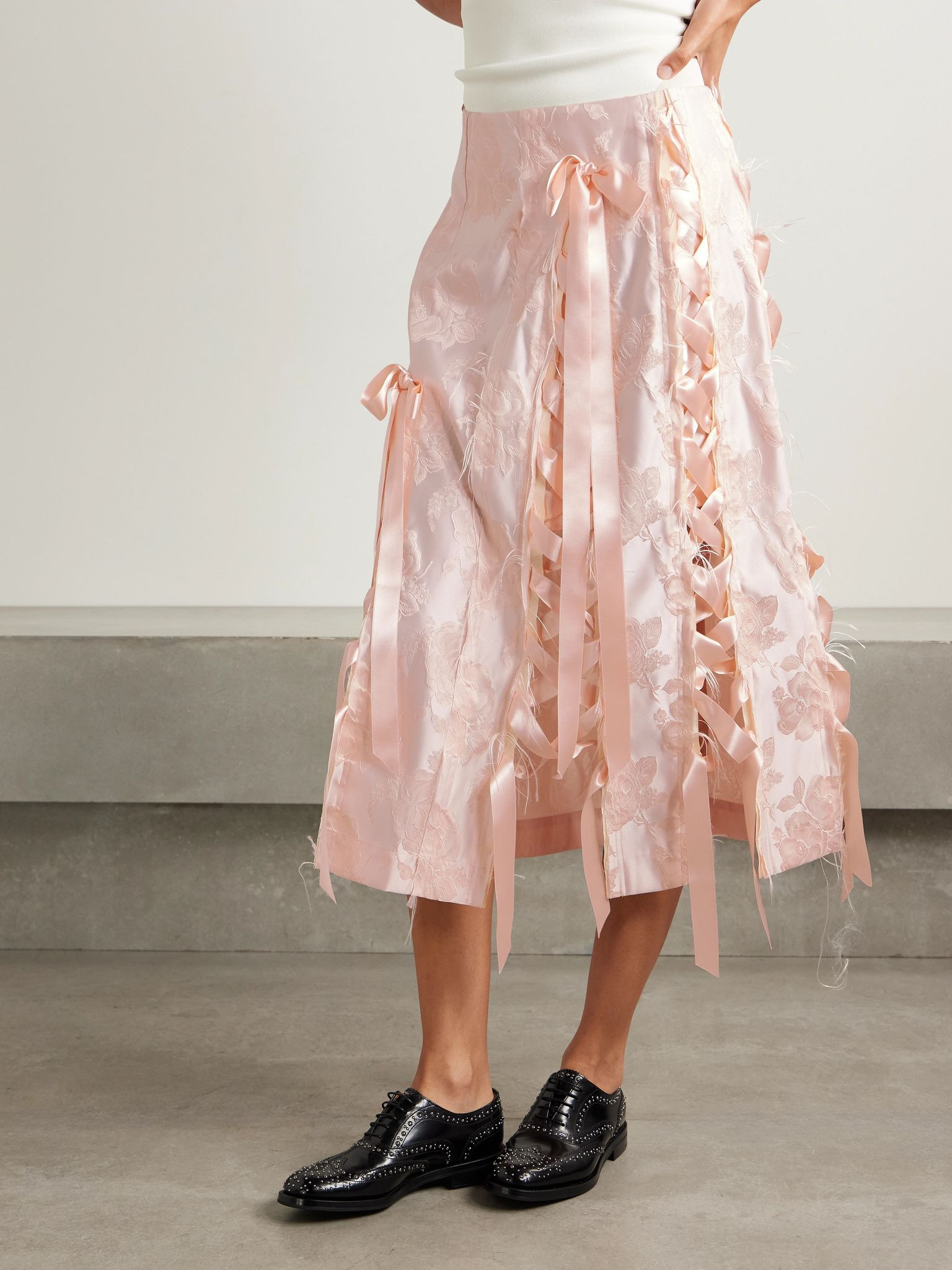 Unraveling Ribbon lace-up frayed brocade midi skirt Blush - 3