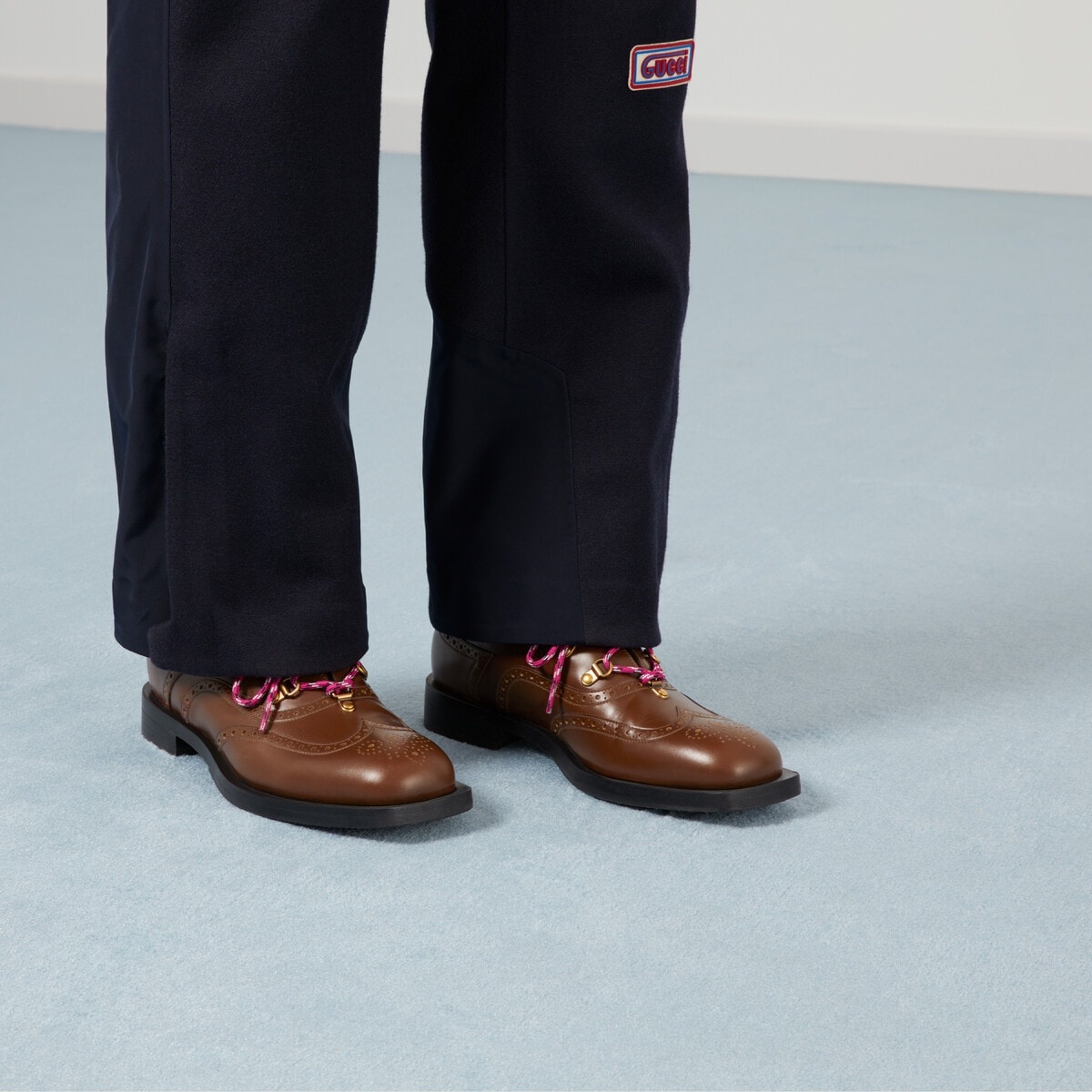 Men's lace-up shoe with brogue details - 3