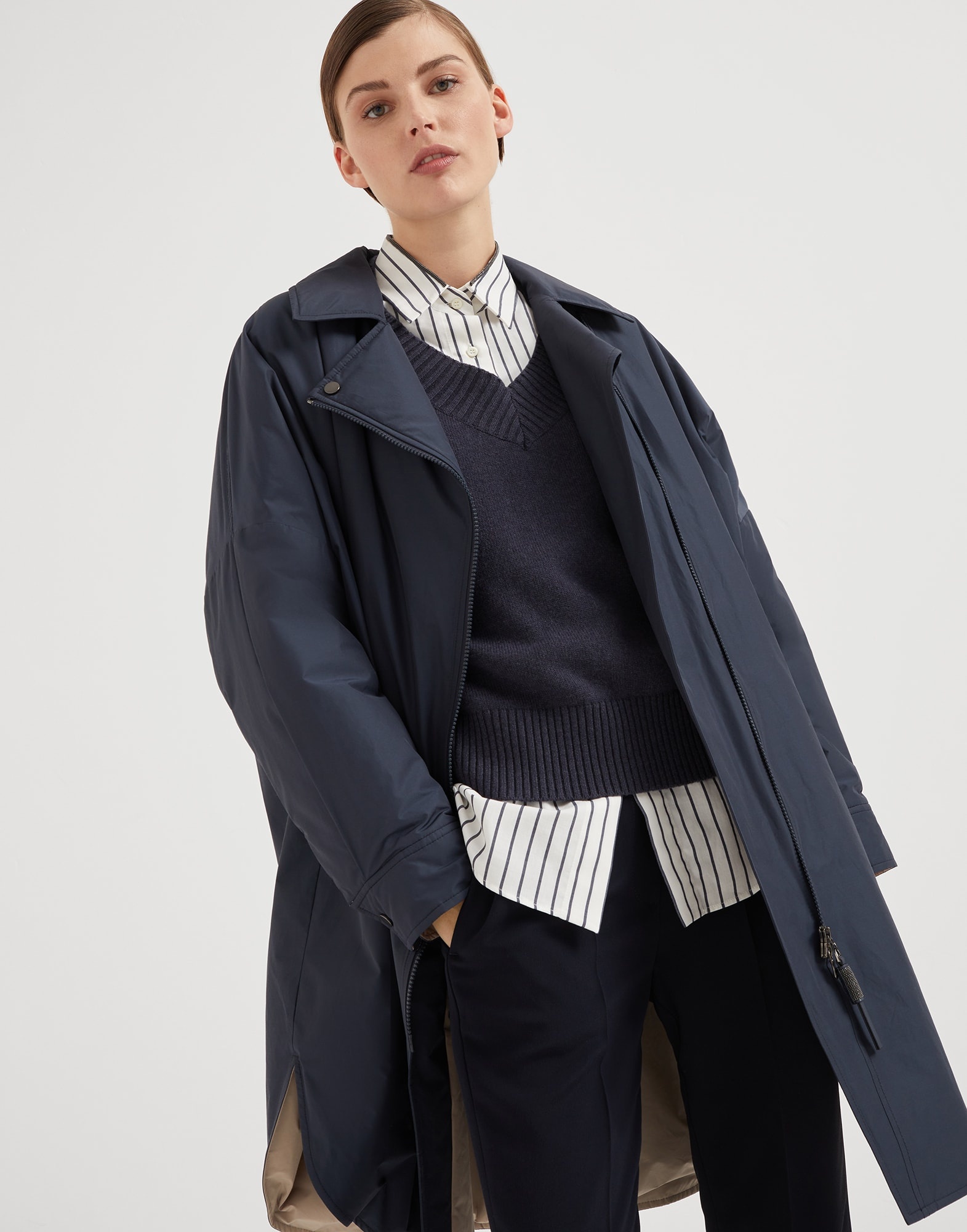 Water-resistant taffeta outerwear jacket with Thermore® padding and shiny zipper pull - 4