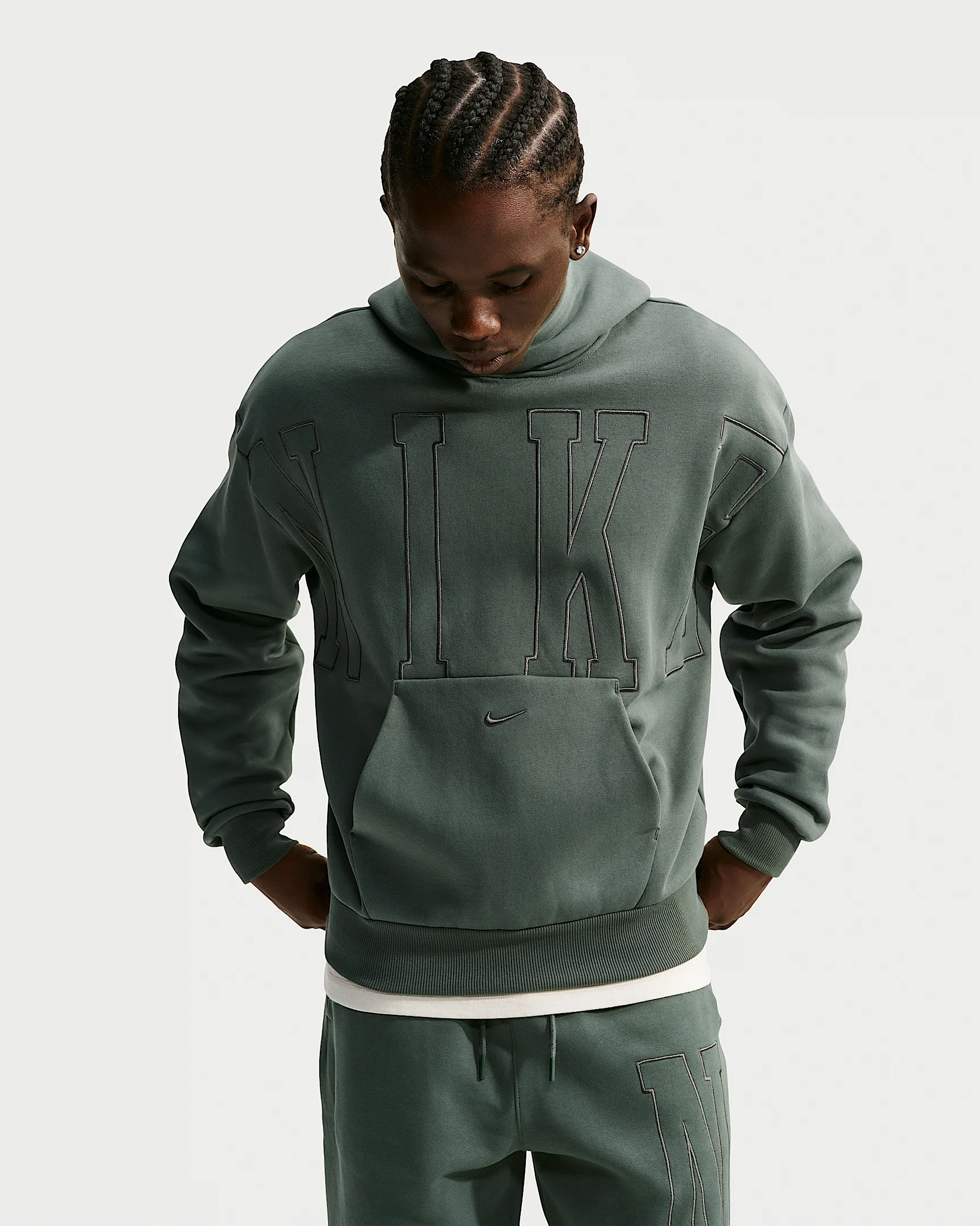 Nike Solo Fleece Men's Loose Pullover Hoodie - 1