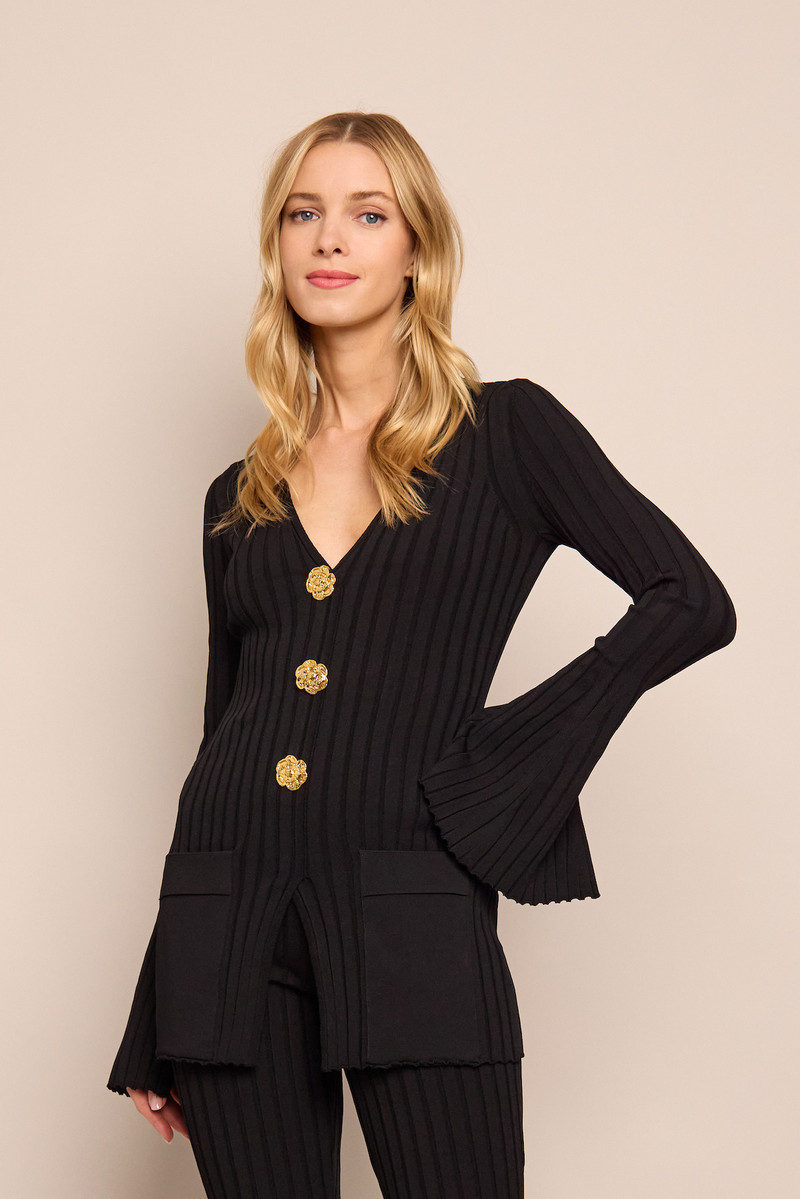 Cara Cara Estella Top
Ribbed Ease with Golden Blooms outlook