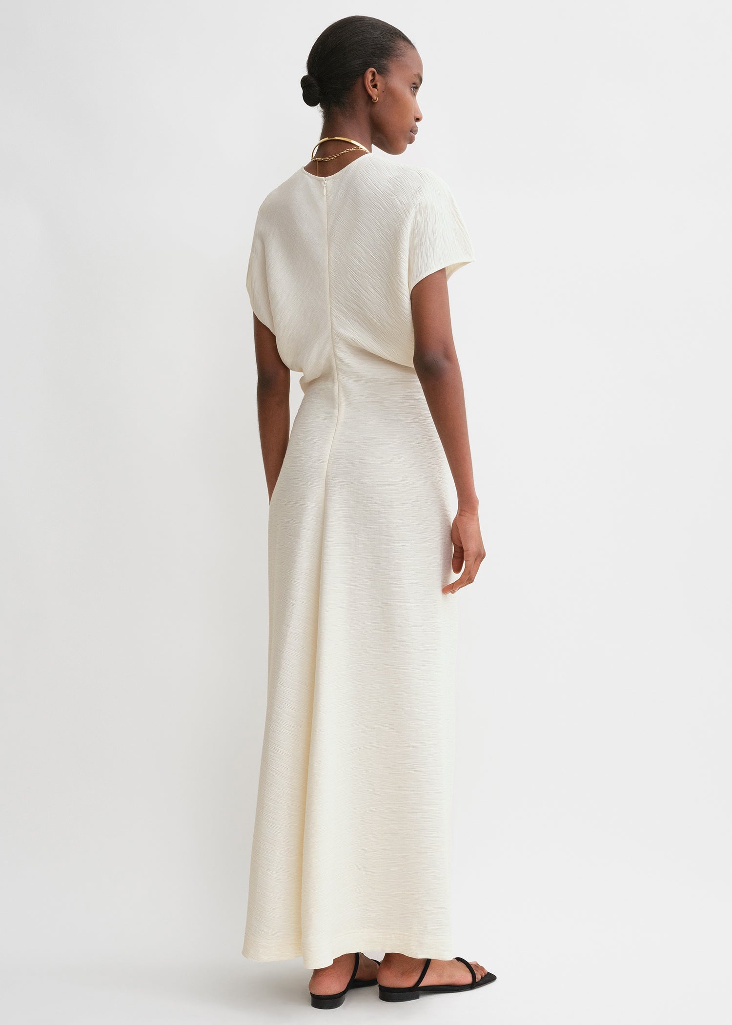 Totême Slouch waist crinkled dress cream | REVERSIBLE