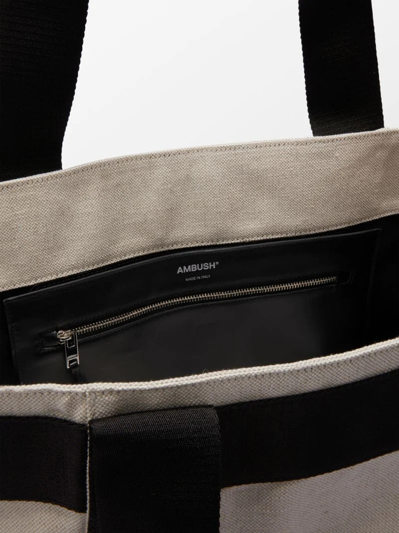 EMBOSS LOGO MINI TOTE 5