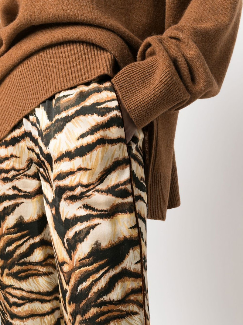 high-waisted tiger-print 바지 5