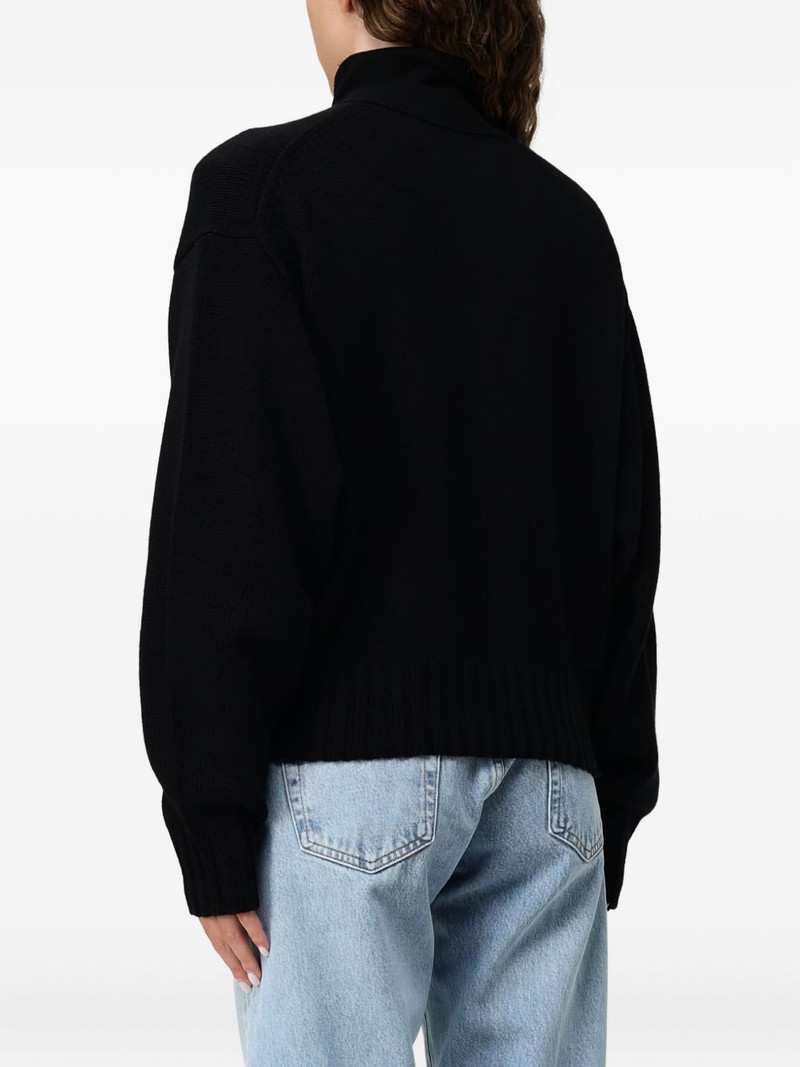 V-neck cardigan 3
