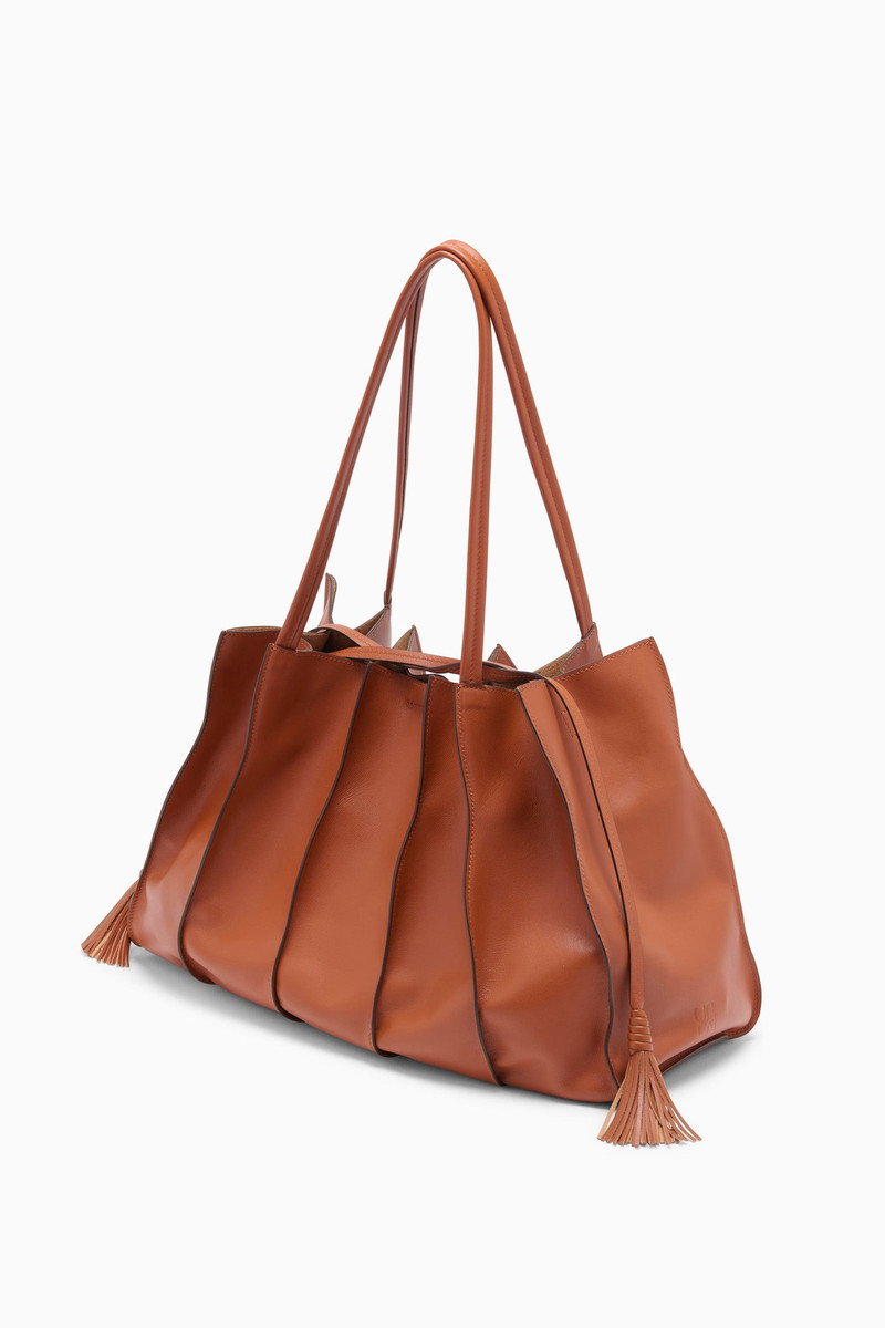 ULLA JOHNSON Adria Large Tote outlook