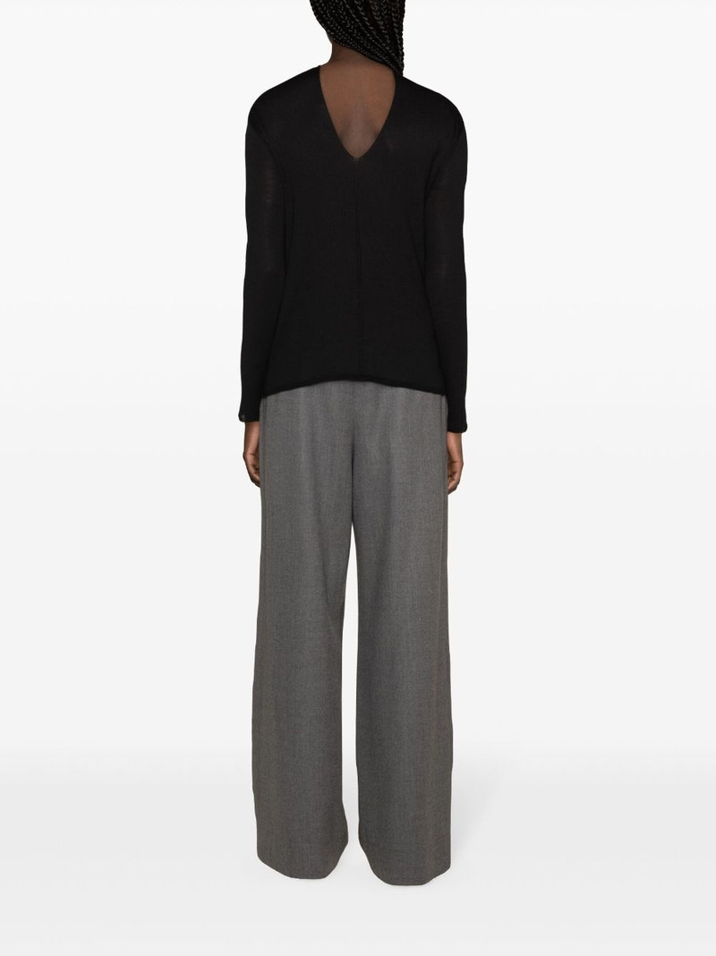 V-necj fine-knit jumper 4
