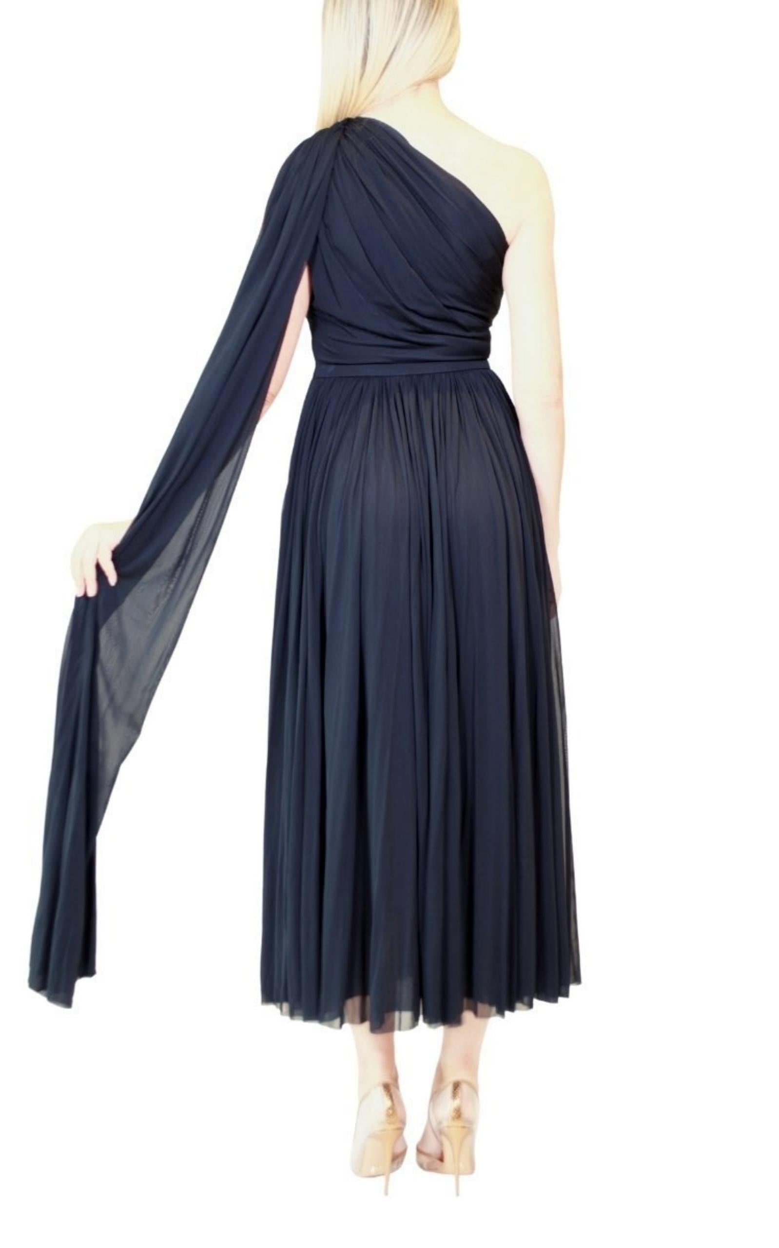 One-shoulder Evening Gown - 3