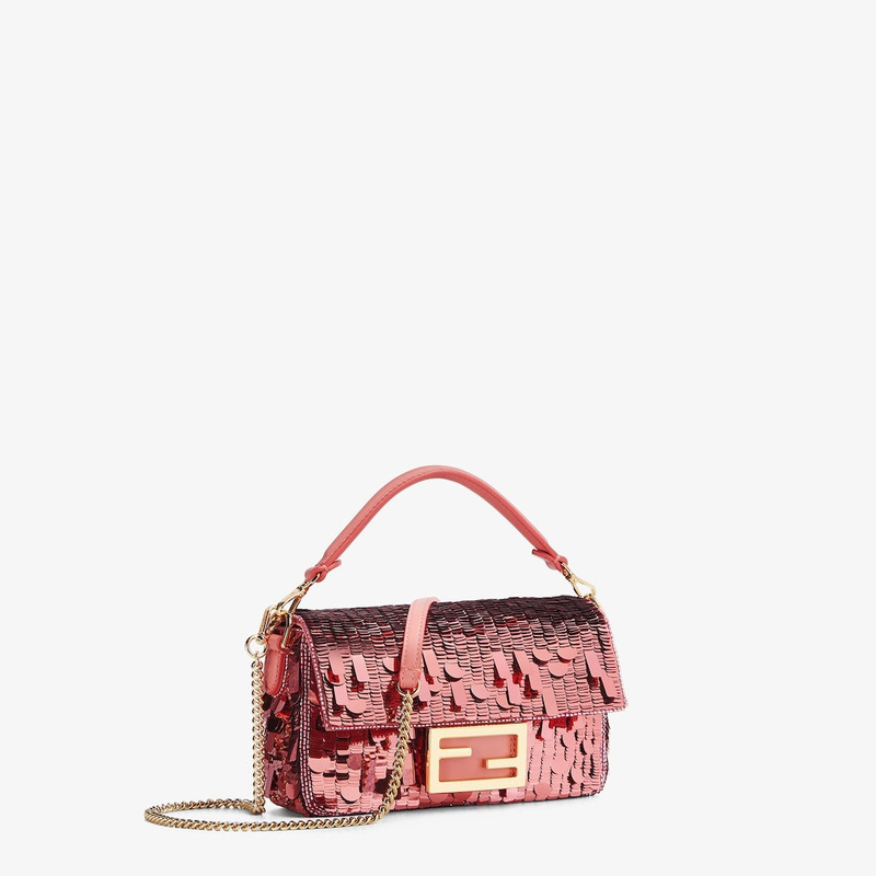 FENDI Baguette Mini outlook