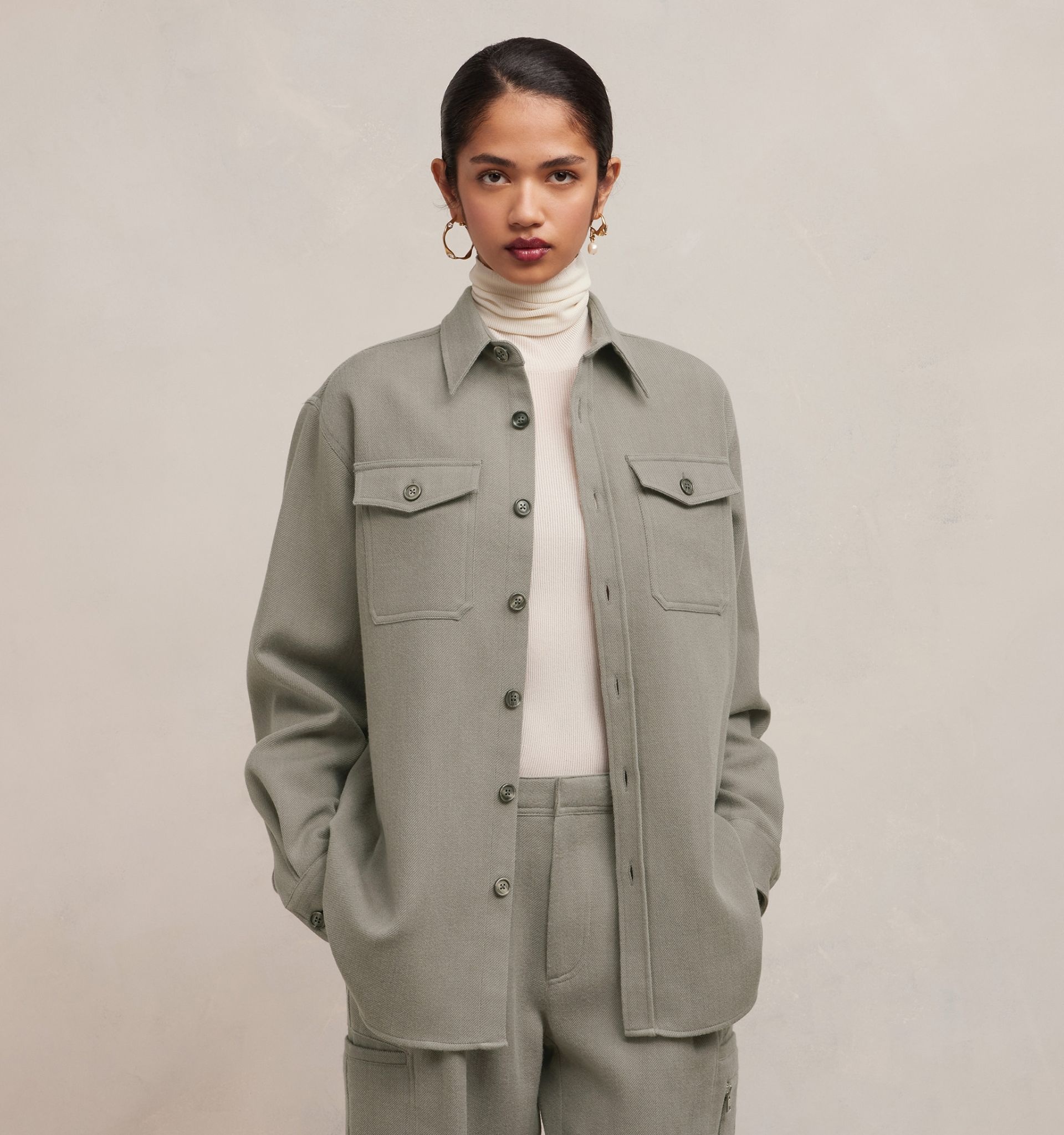 【関税込み】AMI PARIS OVERSHIRT WITH CHEST POCKET AMI Paris Overshirt With Chest Pocket | REVERSIBLE