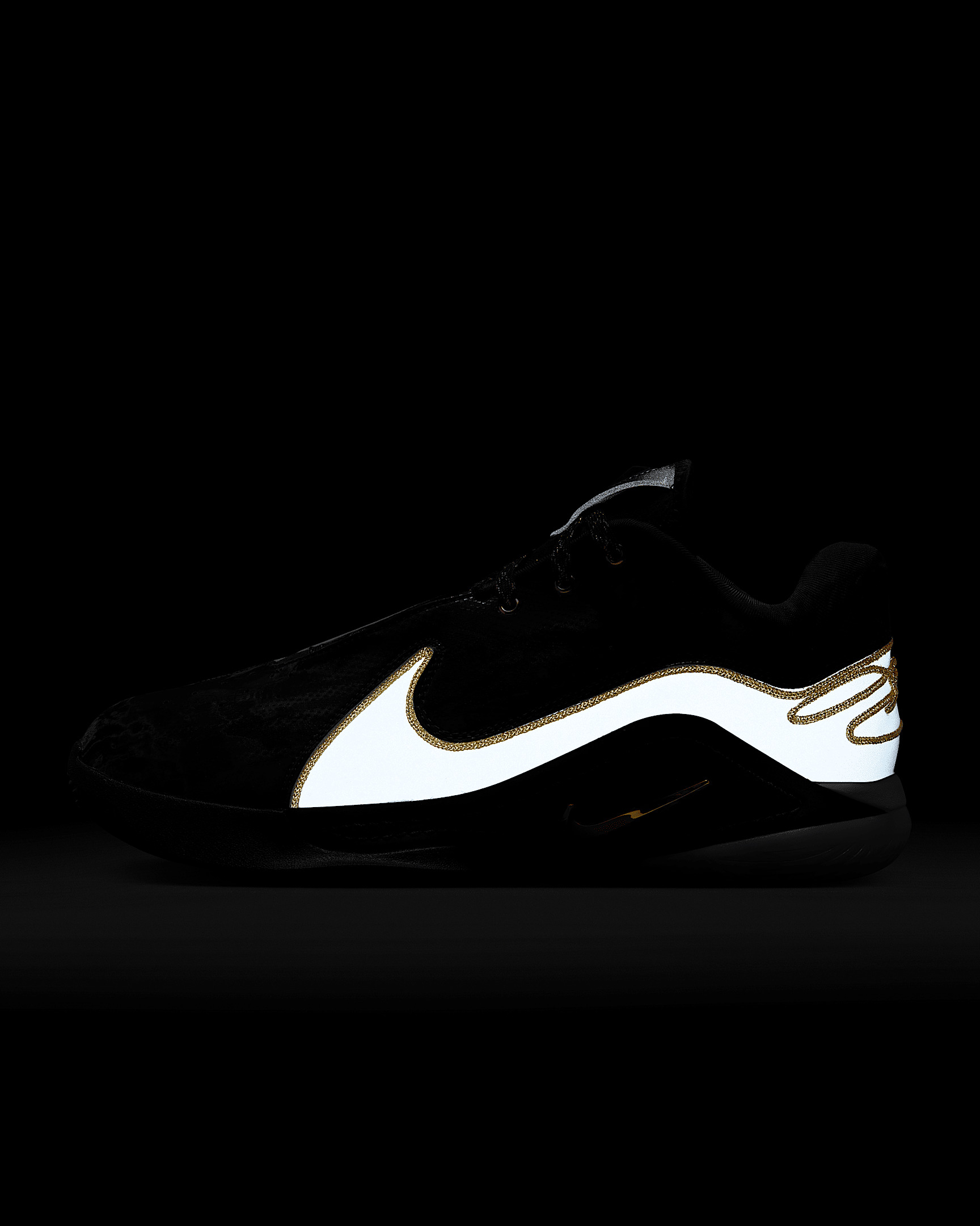 LeBron XXII “Mogul” Basketball Shoes - 11