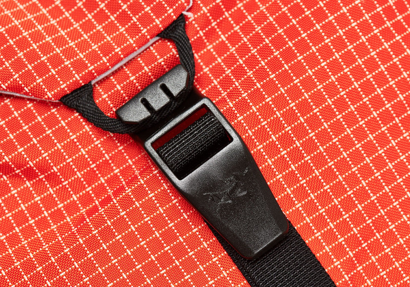 PALACE ARC'TERYX ALPHA AR 20 BACKPACK GREY / DYNASTY 5