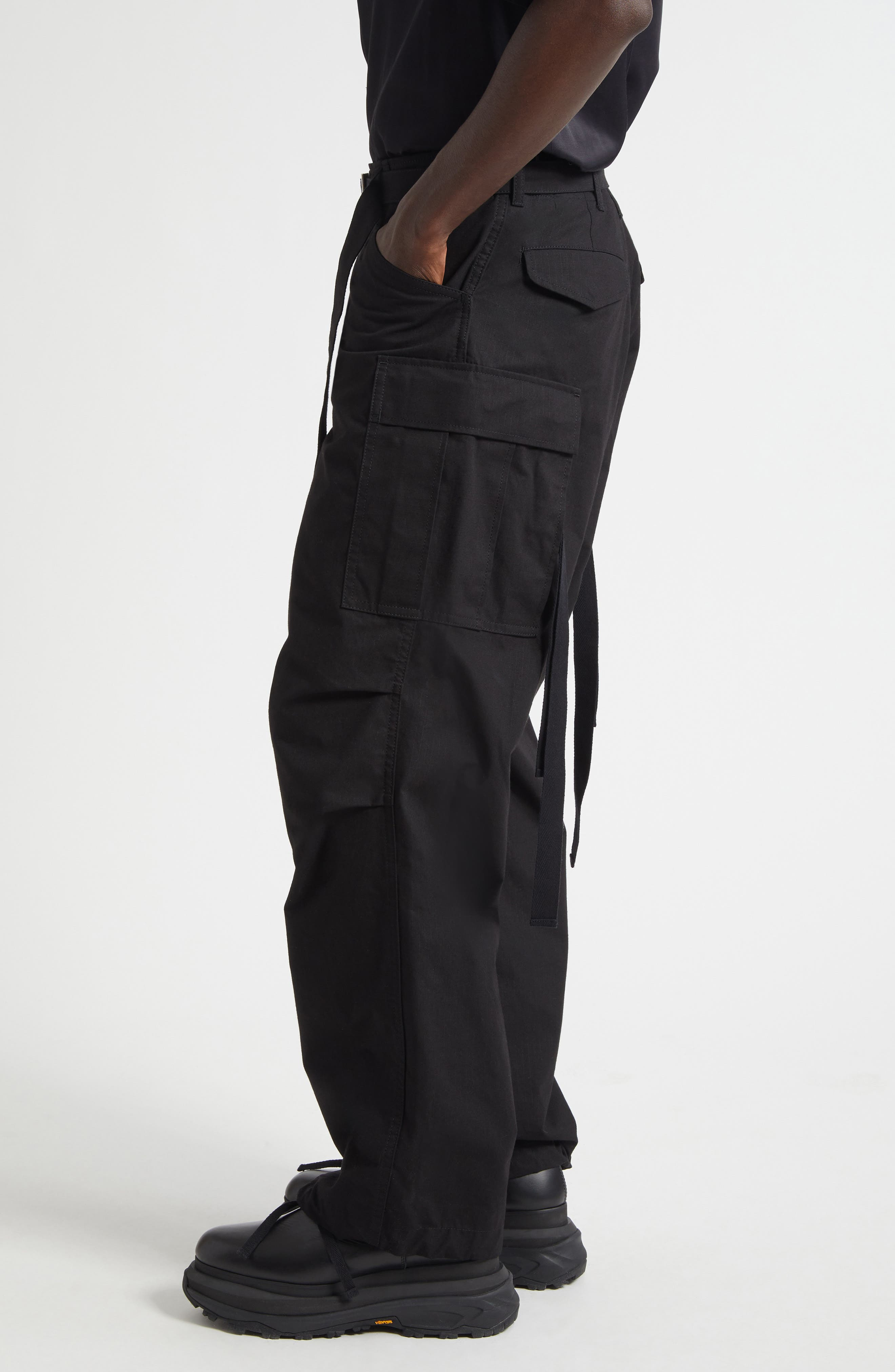 Sacai Belted Cotton & Nylon Ripstop Cargo Pants in Black at Nordstrom - 4