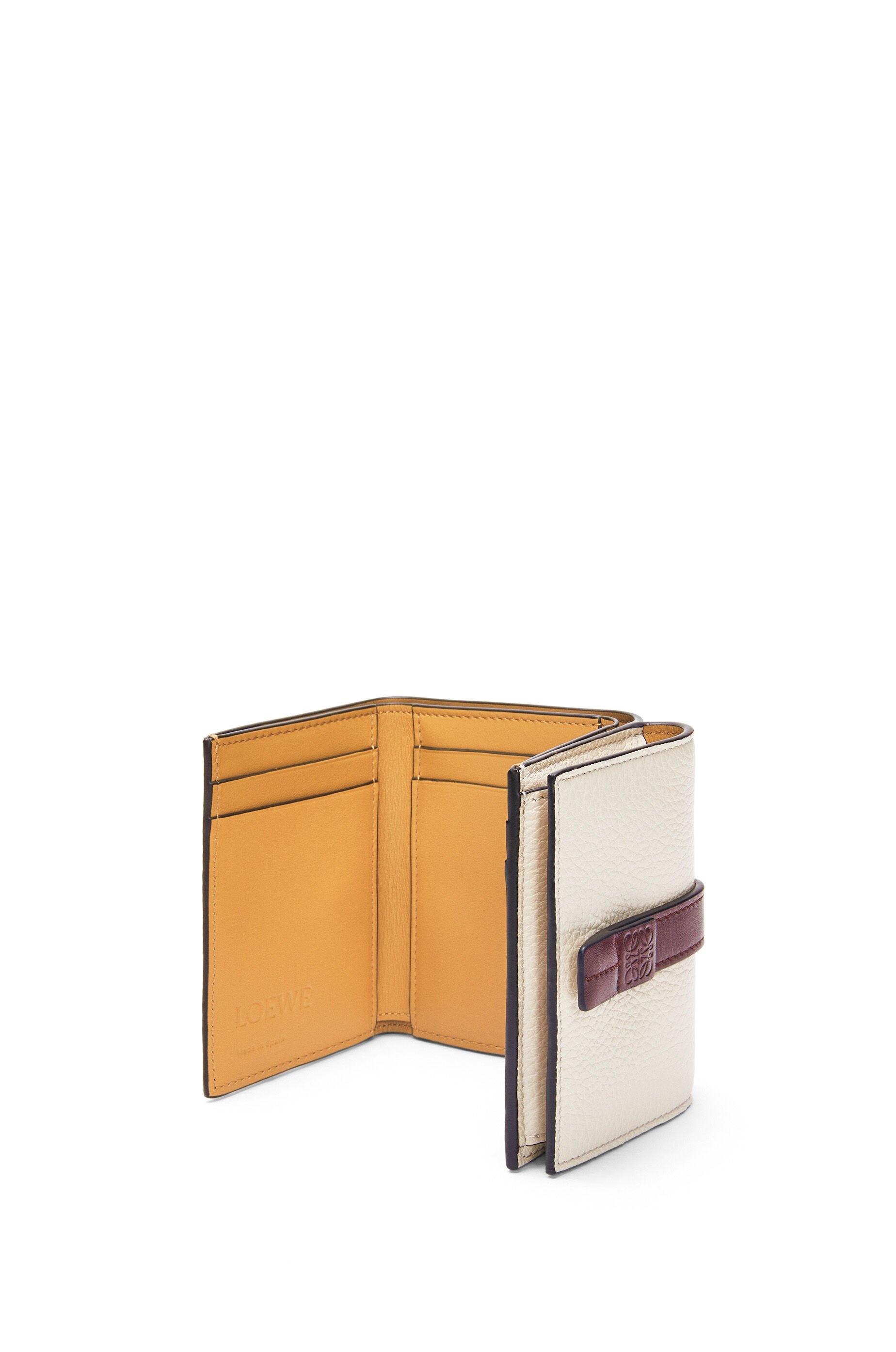 Trifold wallet in soft grained calfskin - 4