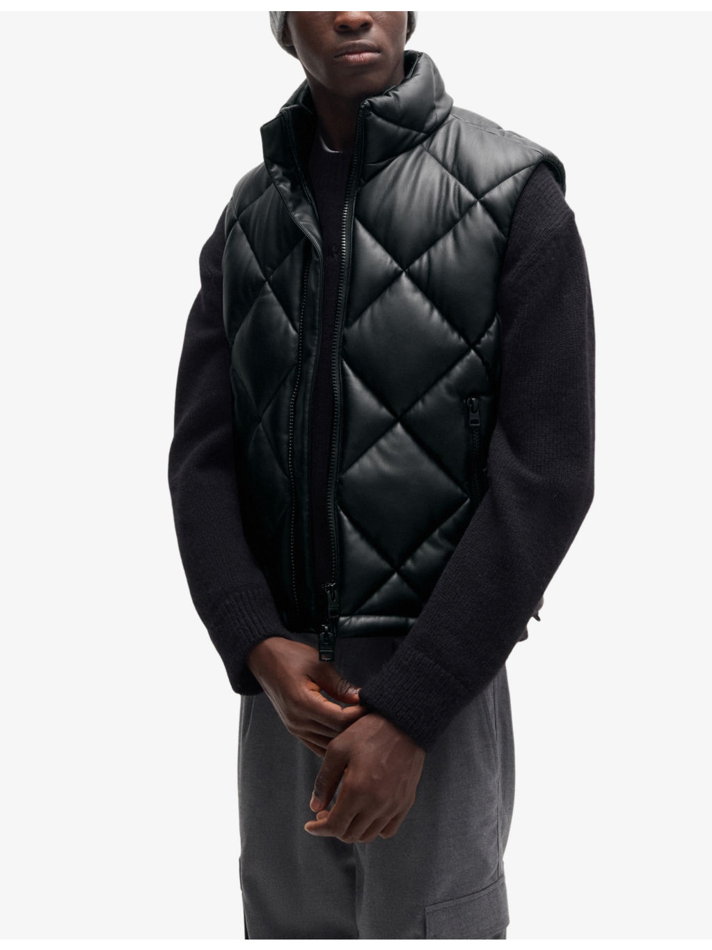 Funnel-neck quilted regular-fit shell gilet - 3