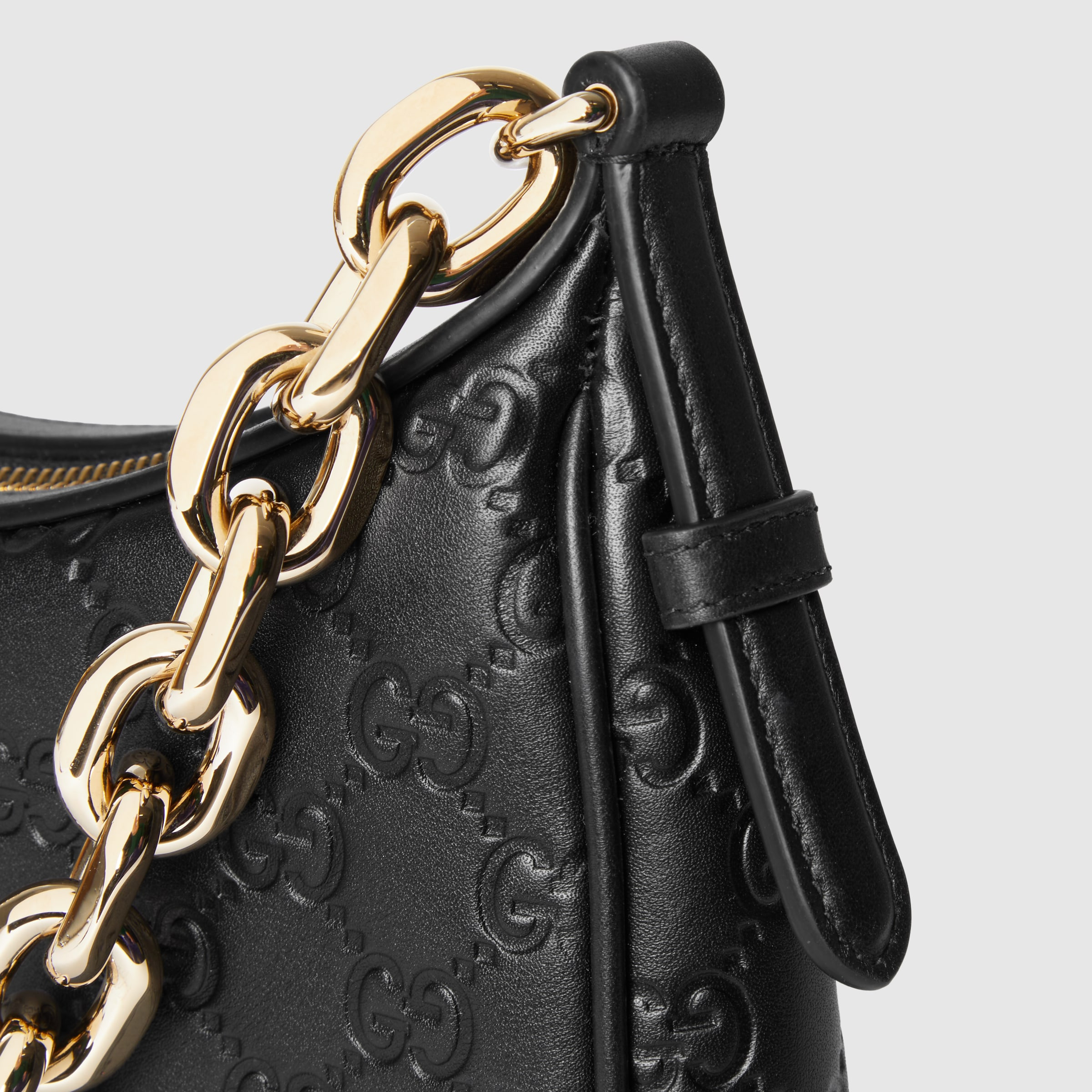 GG Emblem medium shoulder bag - 5