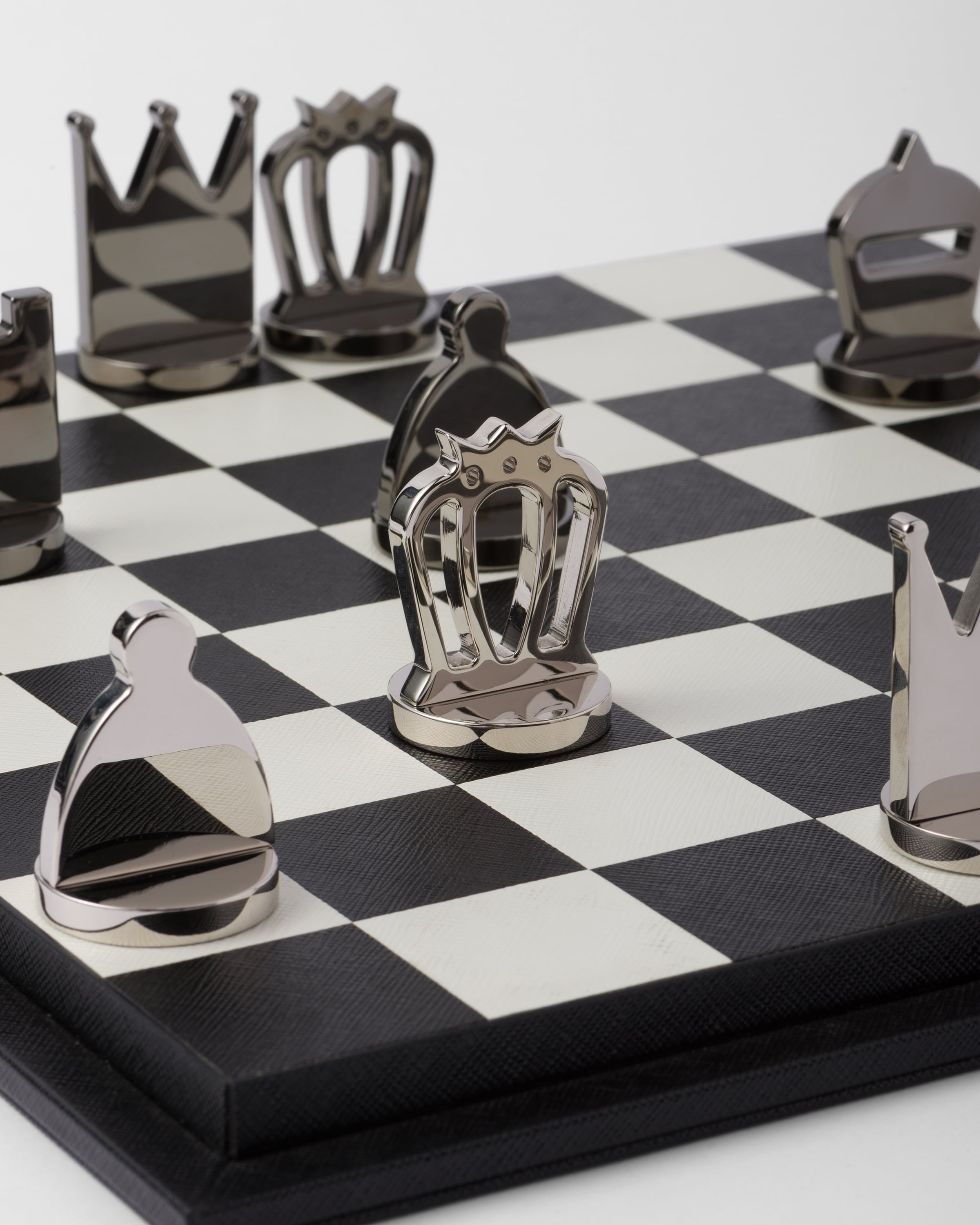 Saffiano leather chess set - 2