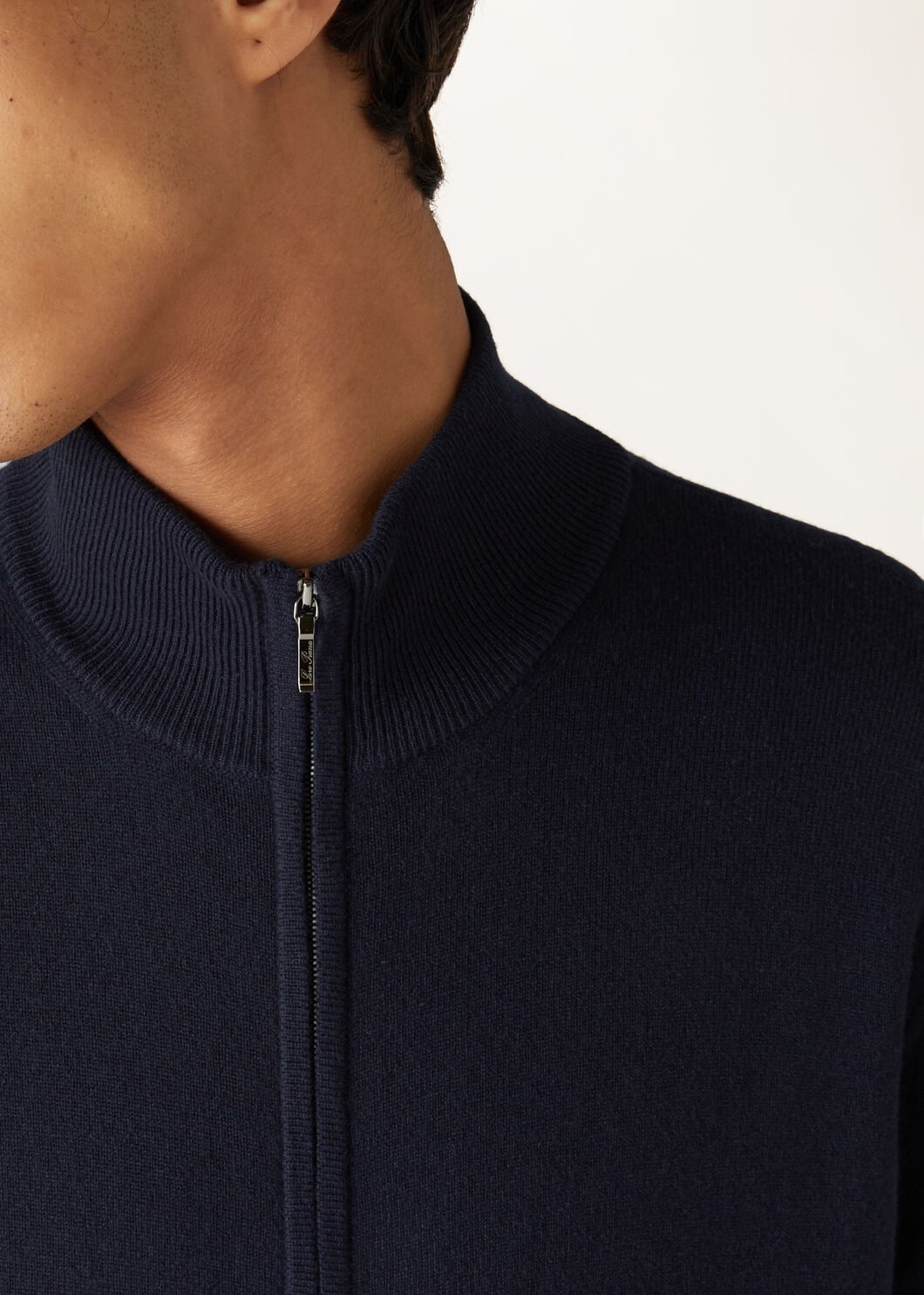 Classic Zip-Up Bomber Jacket - 3