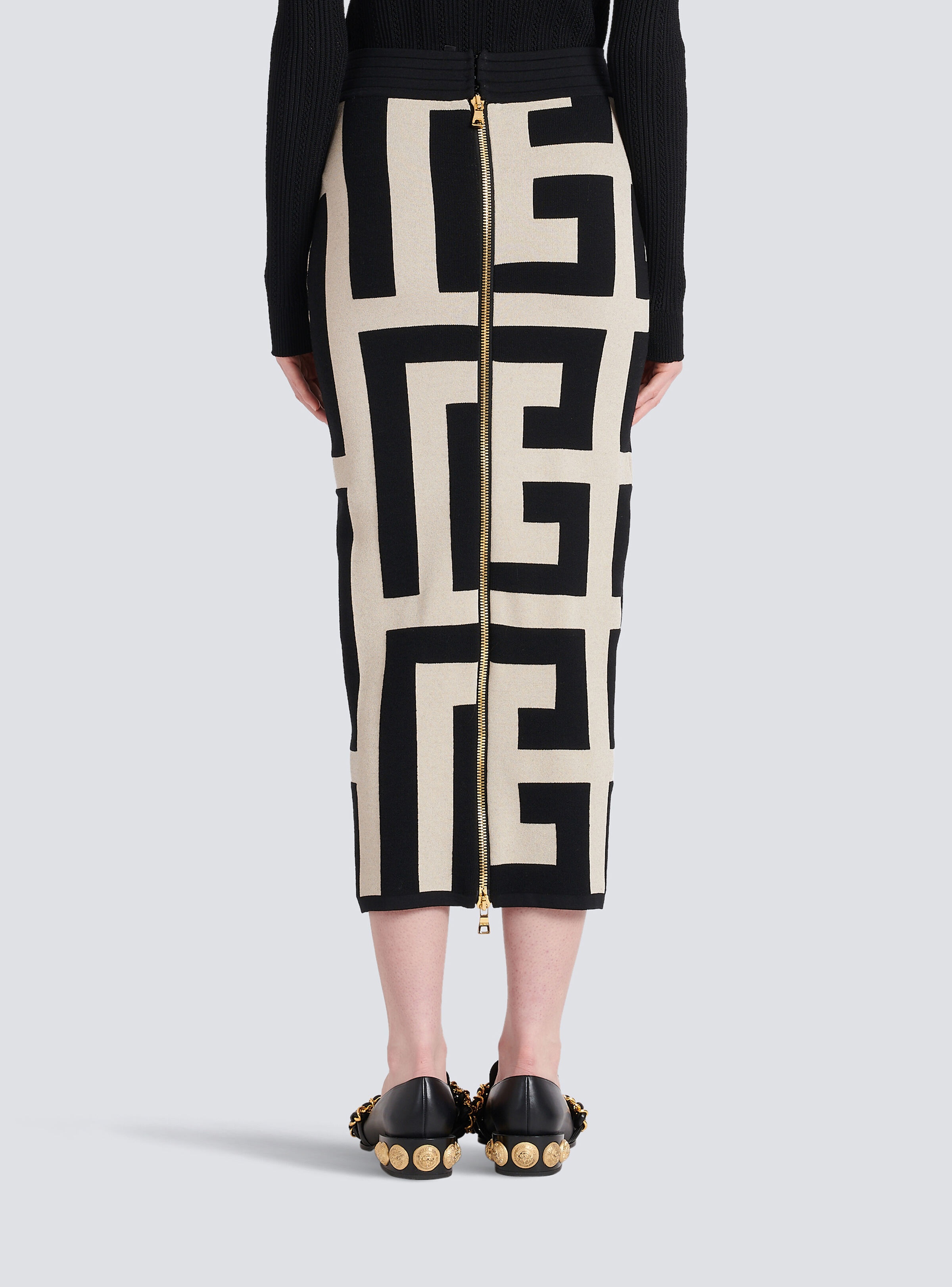 Mid-length knit skirt with maxi Balmain monogram print - 7