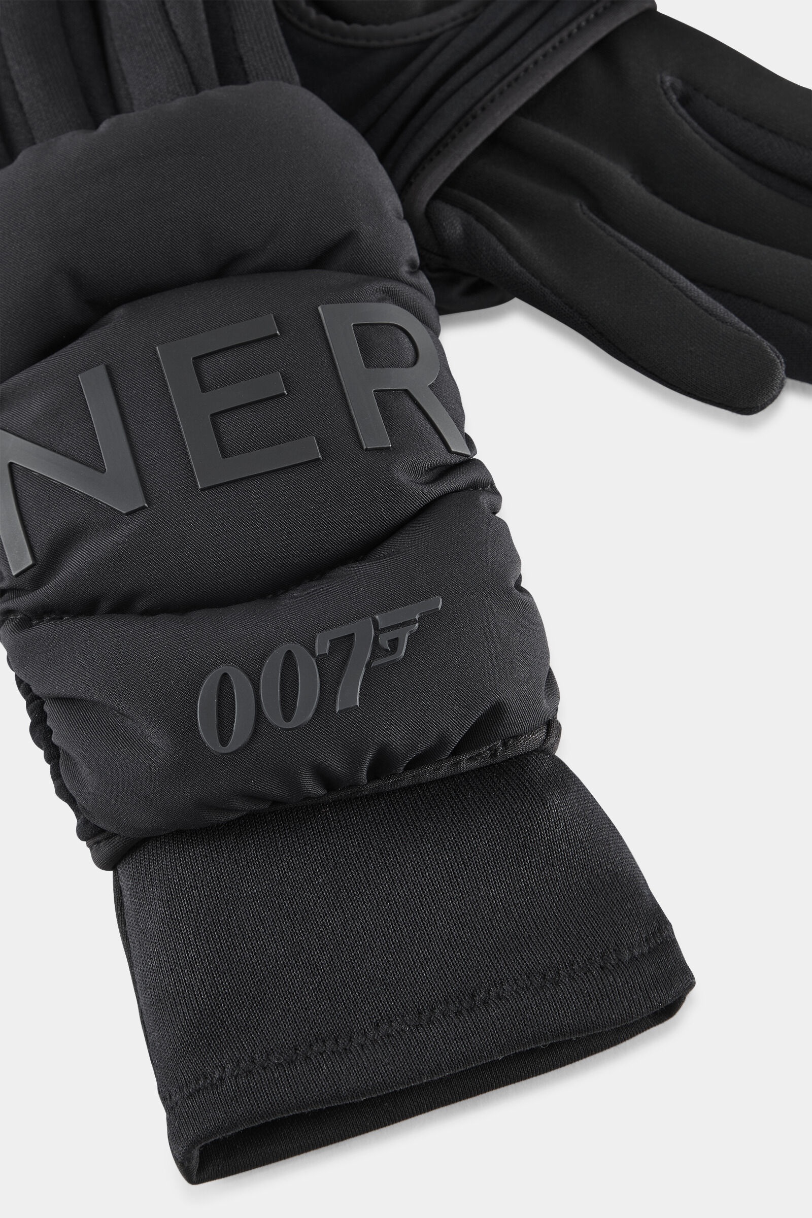 Touch gloves in Black - 3