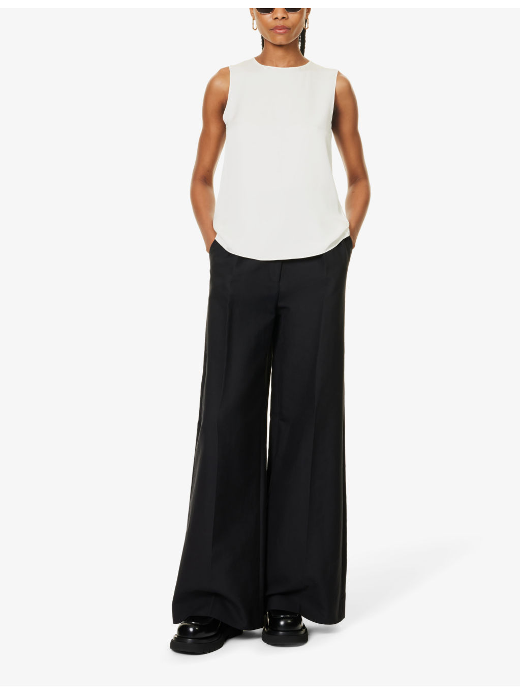 Sleeveless regular-fit silk top - 2